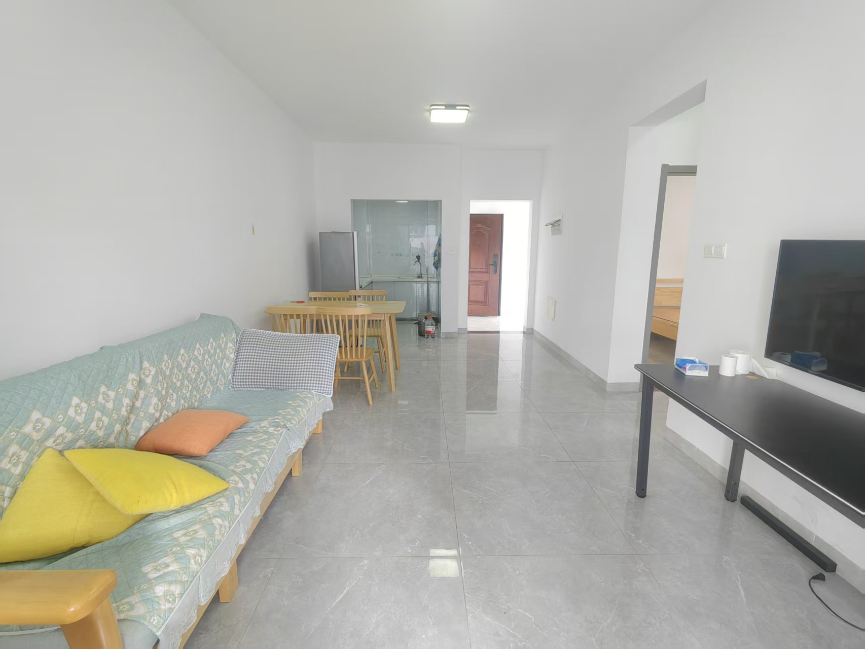 海秀天成 2室2厅1卫 2700.0元/月 海秀天成 2室2厅1卫 2700.0元/月户型图