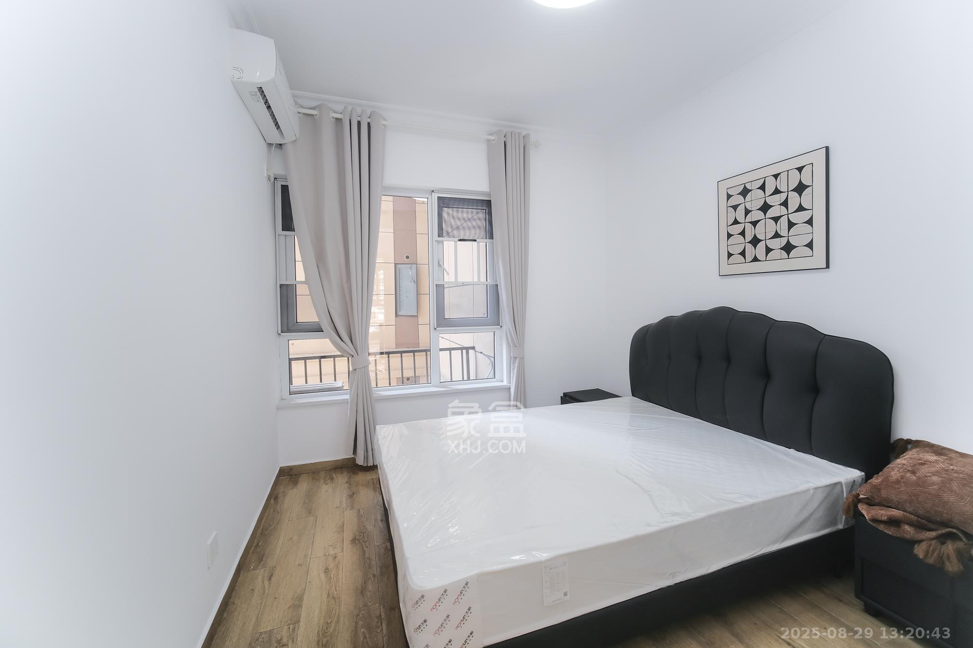 荣盛花语城 4室2厅2卫 98.8万 荣盛花语城 4室2厅2卫 98.8万卧室