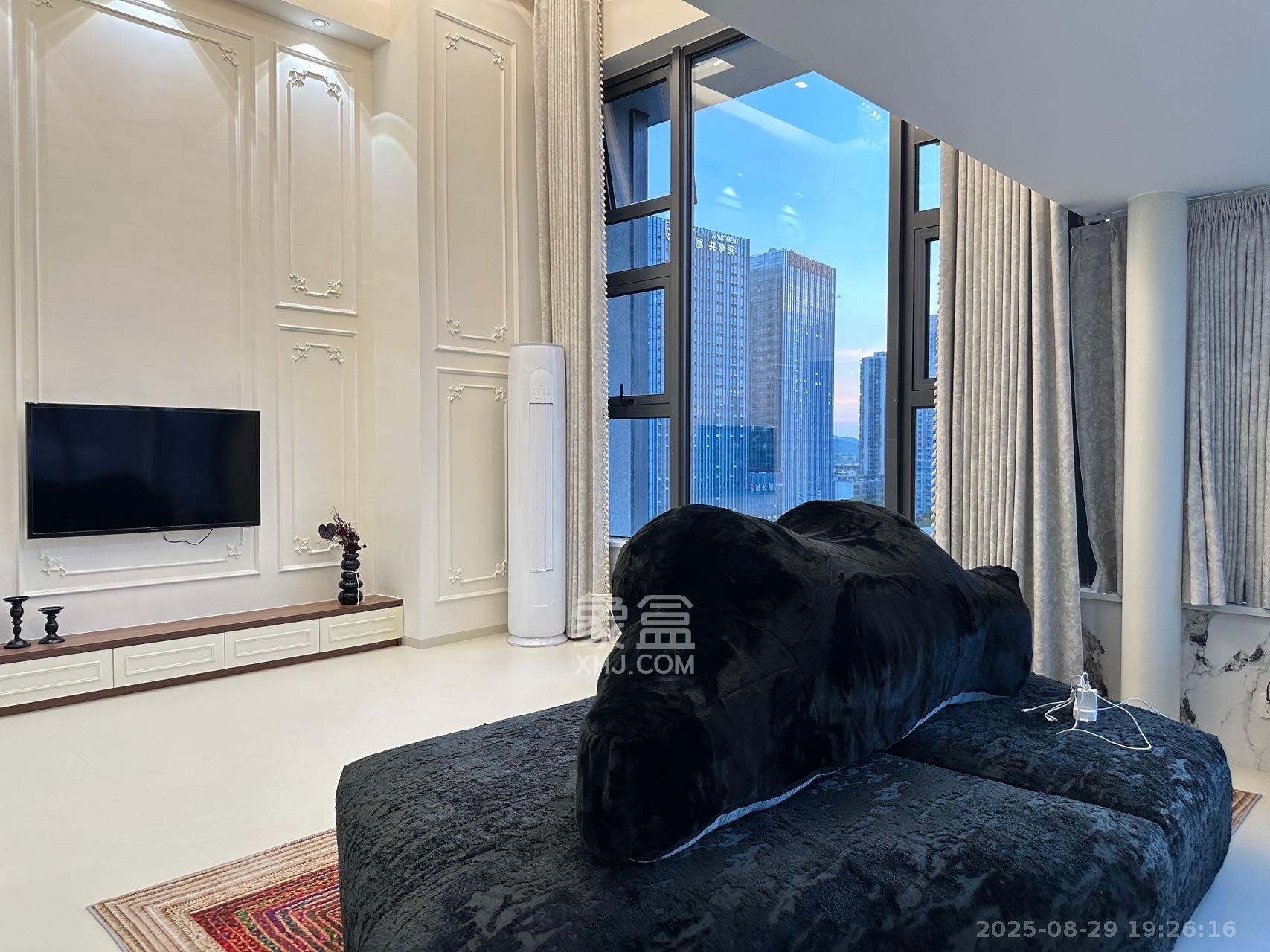 建发养云  2室1厅2卫   6800.00元/月