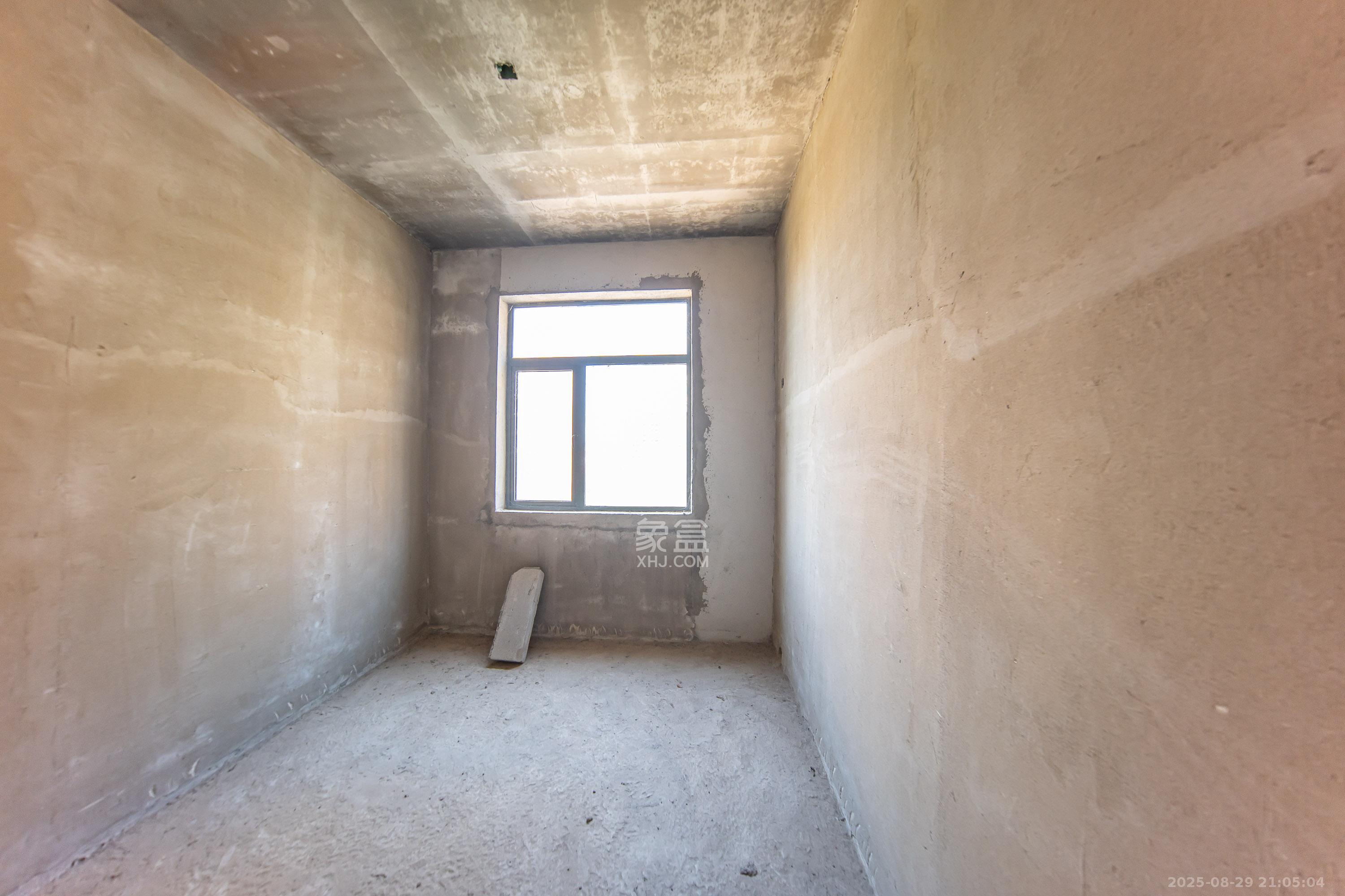 枫华府第  4室2厅1卫    58.6万 枫华府第  4室2厅1卫    58.6万卧室