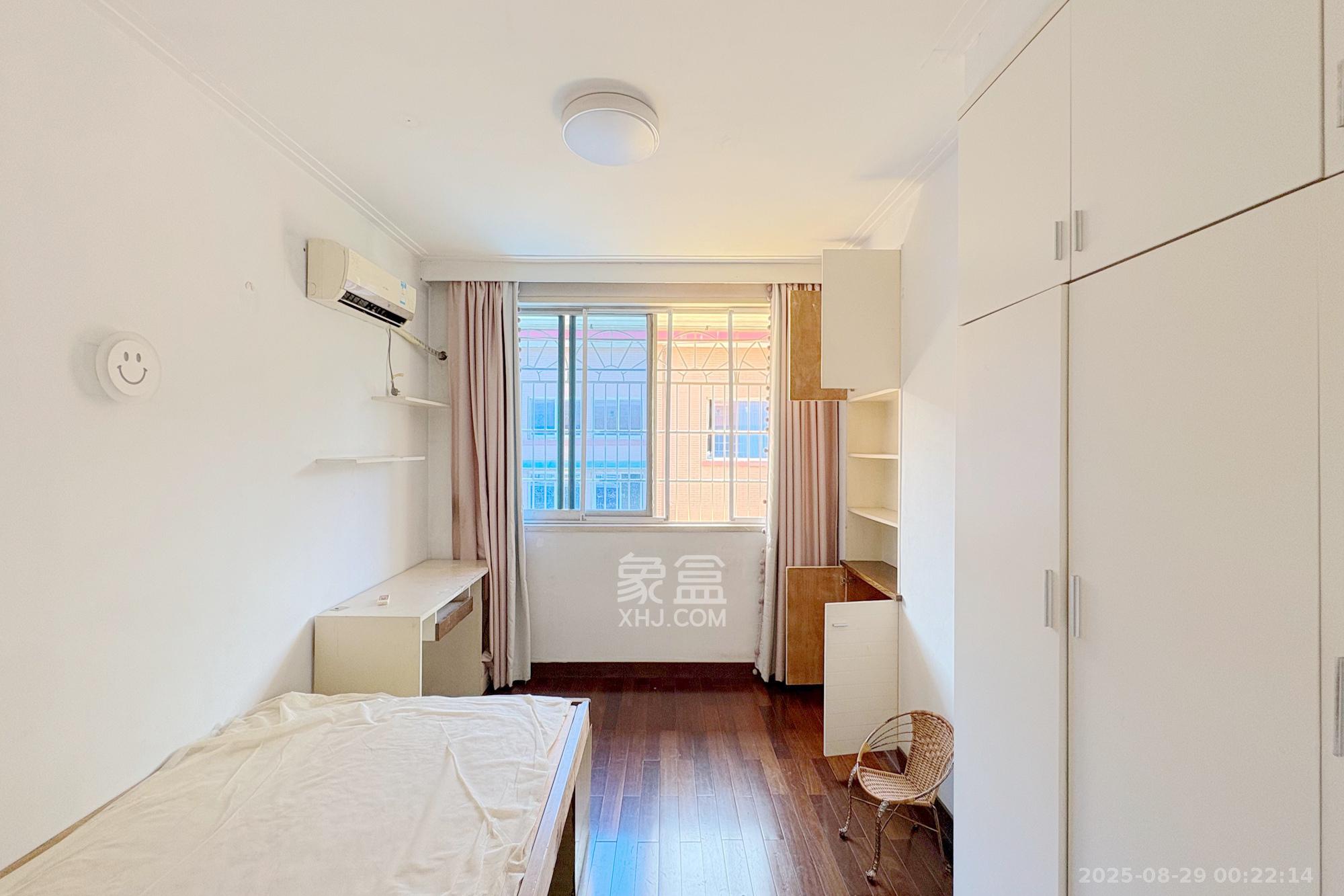 湖南省农业厅  3室2厅2卫    135.0万卧室