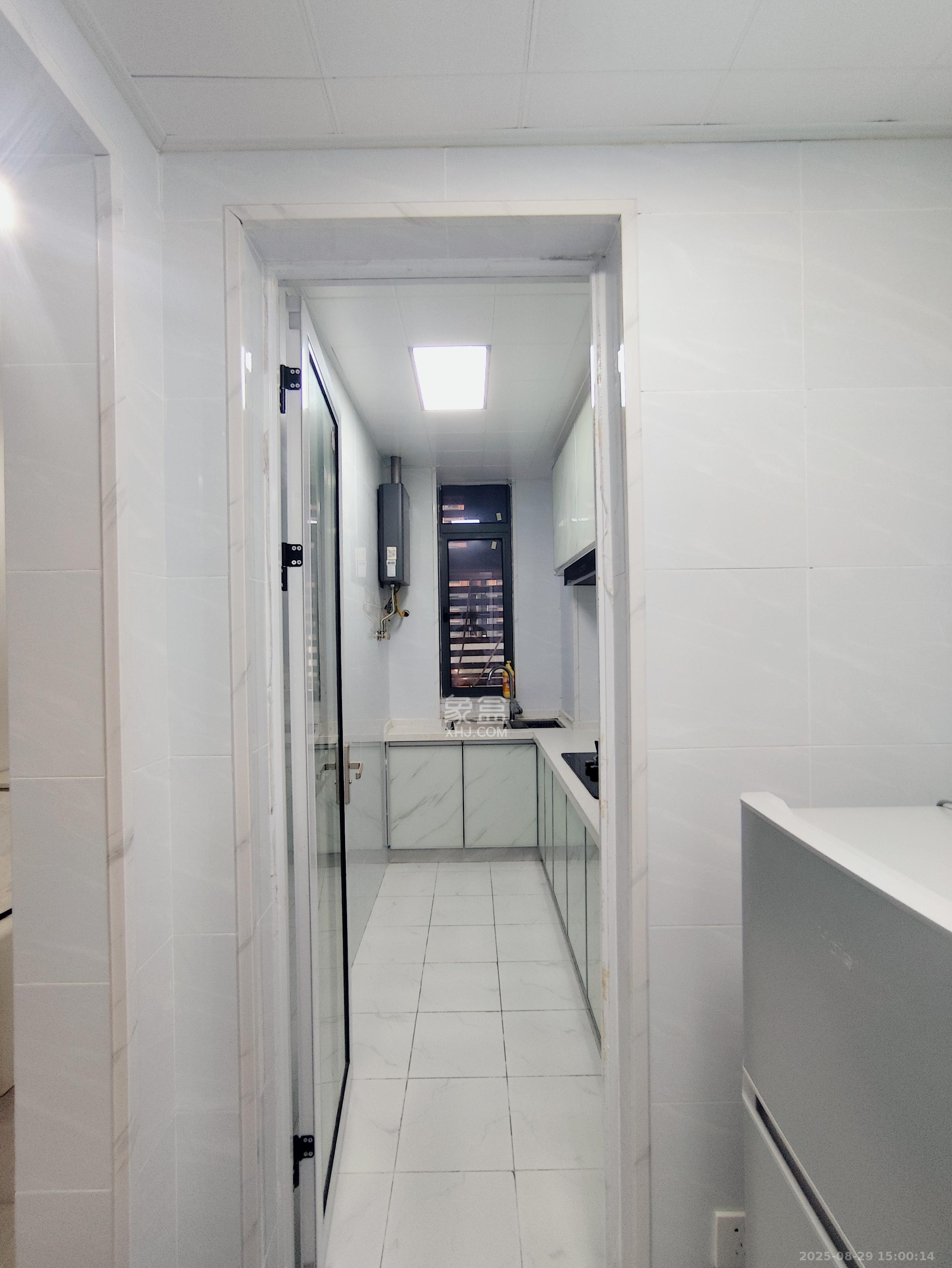 辉宏橄榄城 1室1厅1卫 1600.0元/月 辉宏橄榄城 1室1厅1卫 1600.0元/月室内图