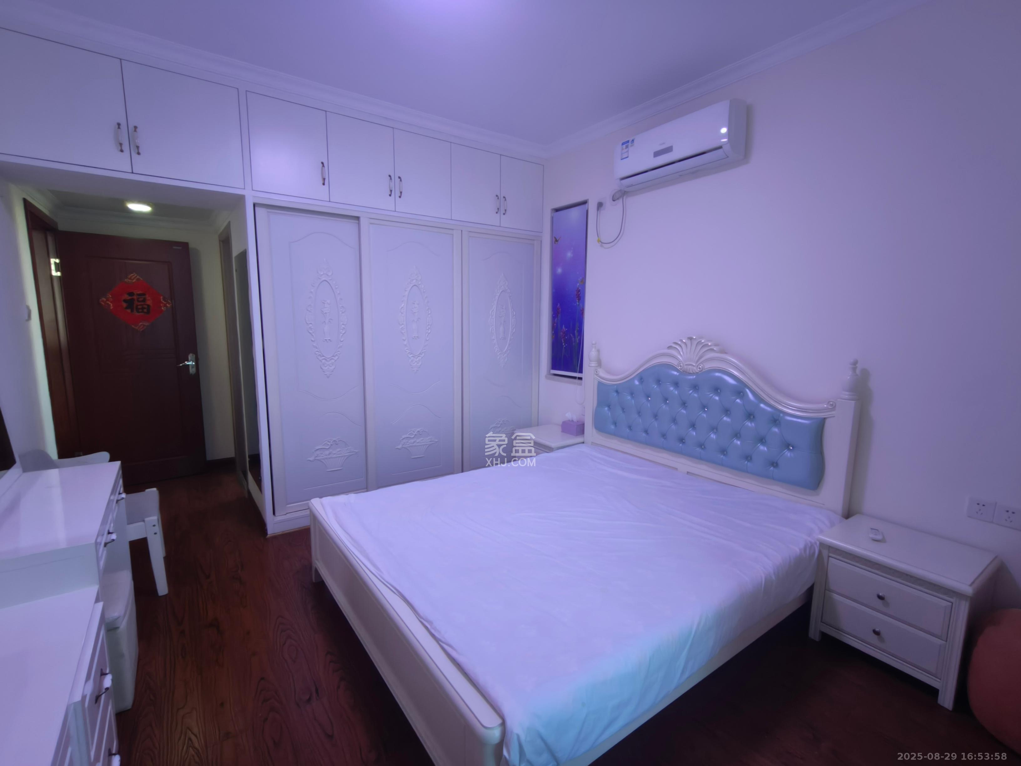 湘诚德峰小区B区  3室1厅1卫    2500.0元/月室内图