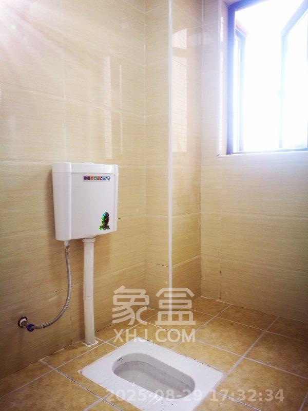 北辰中央公园C区  4室2厅2卫   3500.00元/月室内图