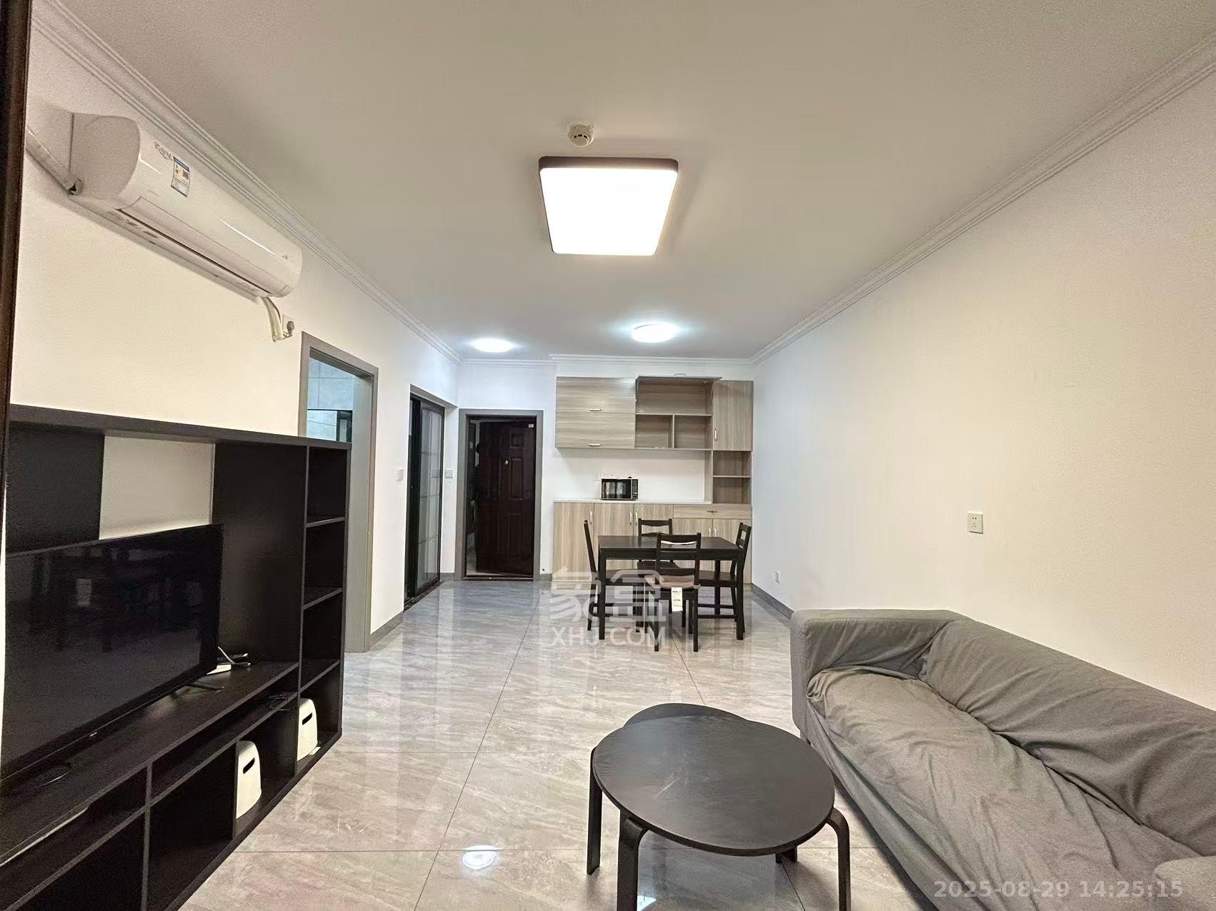 保利西海岸B区  2室1厅1卫    3500.0元/月 保利西海岸B区  2室1厅1卫    3500.0元/月室内图