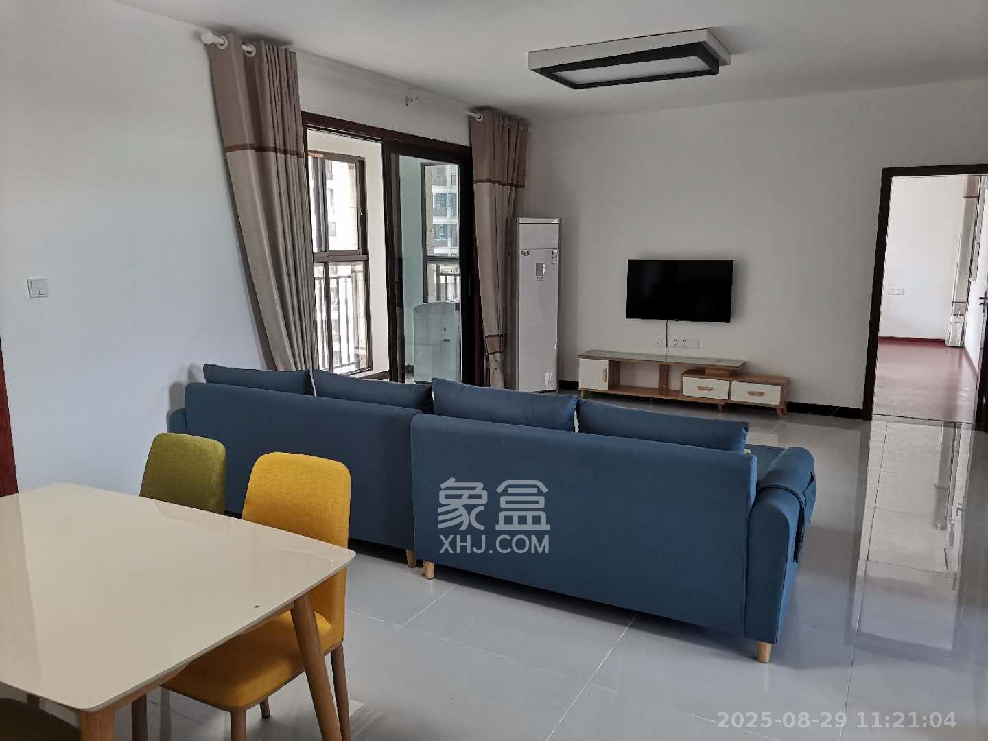 融创融公馆(融创臻苑) 4室2厅2卫 2300.0元/月 融创融公馆(融创臻苑) 4室2厅2卫 2300.0元/月室内图