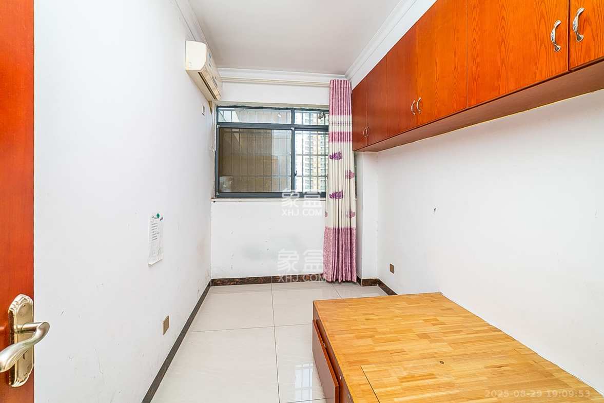 乾城(兴旺乾城) 3室2厅2卫 106.0万 乾城(兴旺乾城) 3室2厅2卫 106.0万卧室