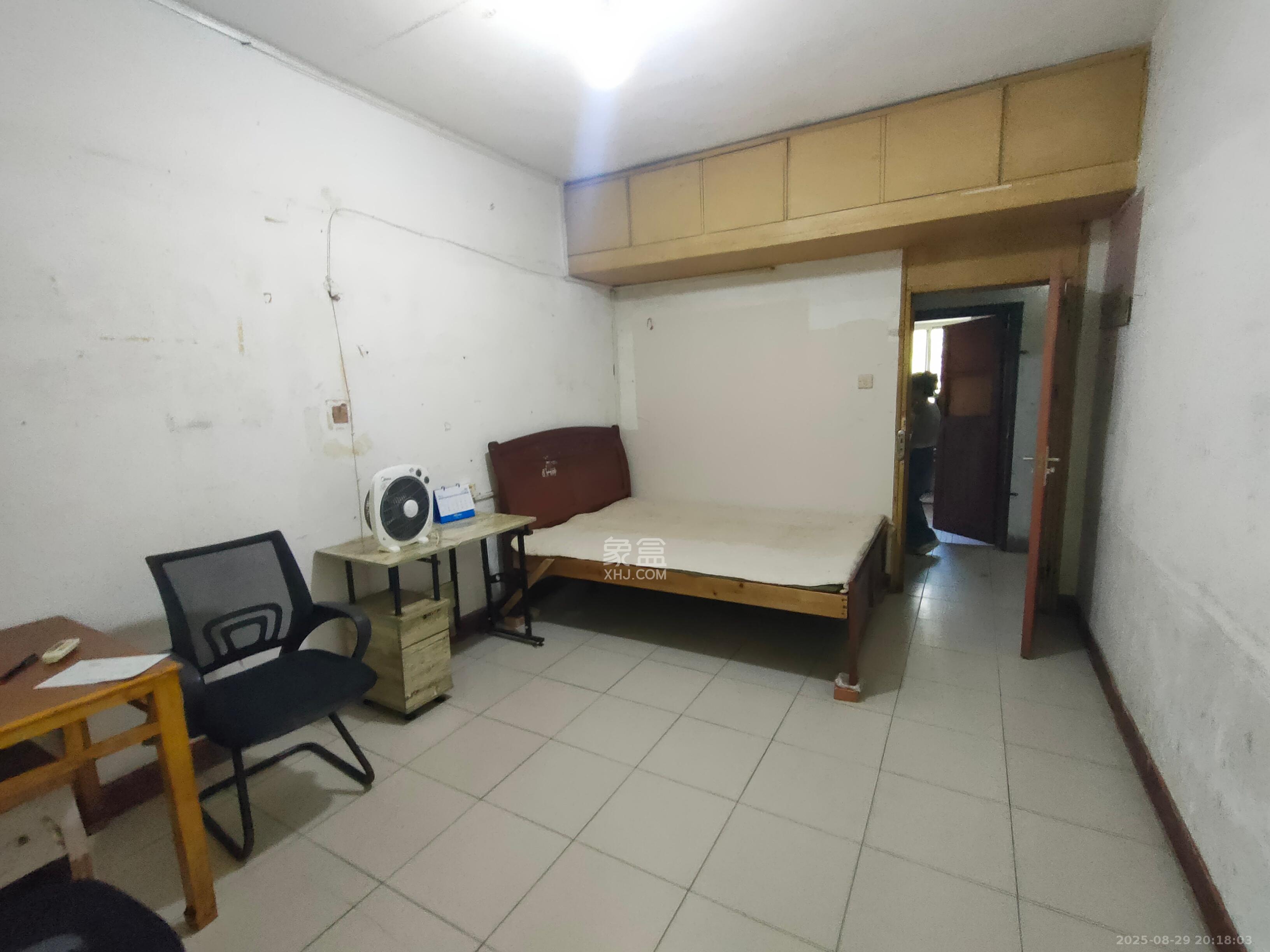 人民新村 1室1厅1卫 900.0元/月 人民新村 1室1厅1卫 900.0元/月室内图