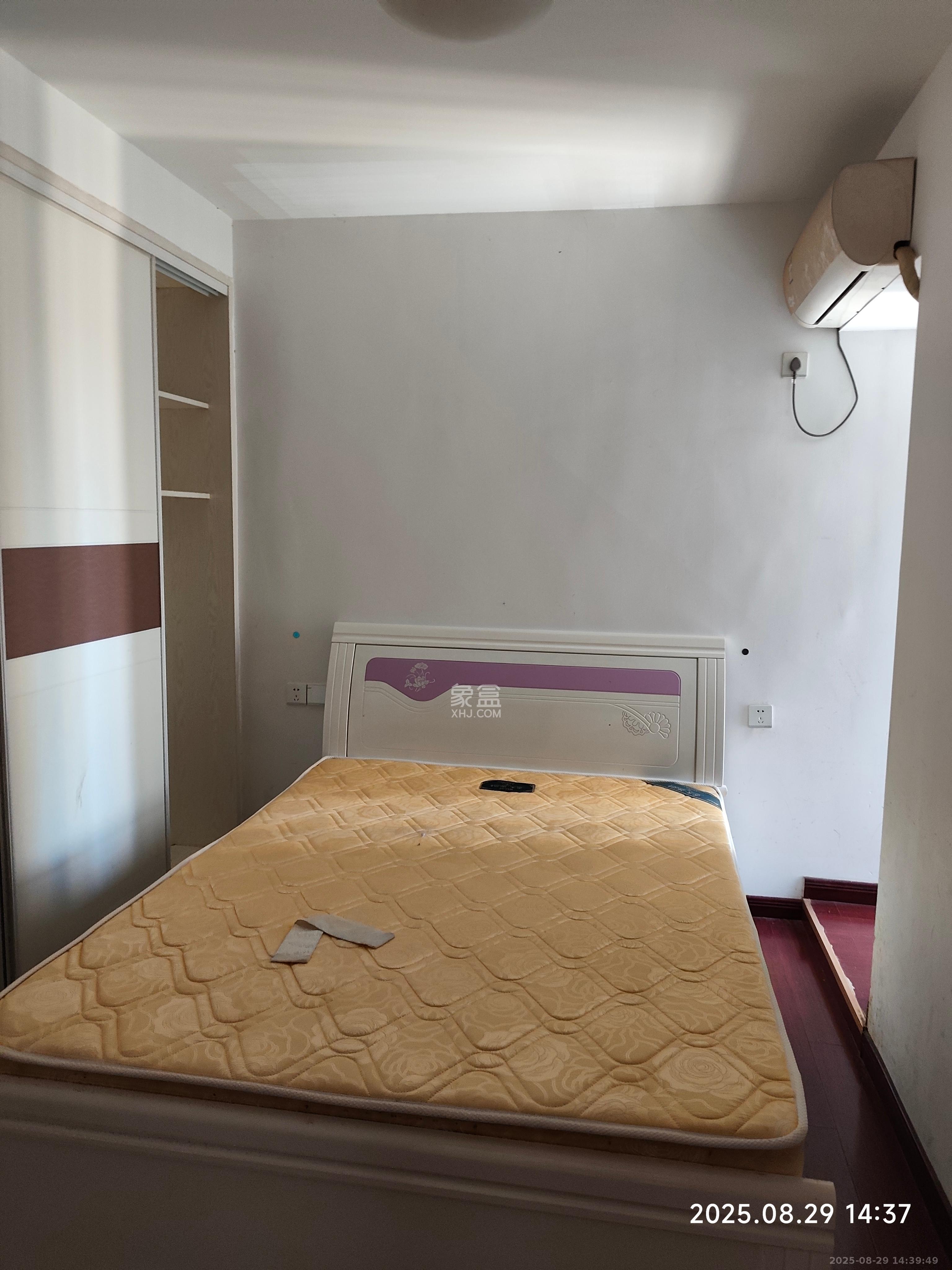 邦盛水岸御园 3室2厅1卫 1700.0元/月 邦盛水岸御园 3室2厅1卫 1700.0元/月室内图