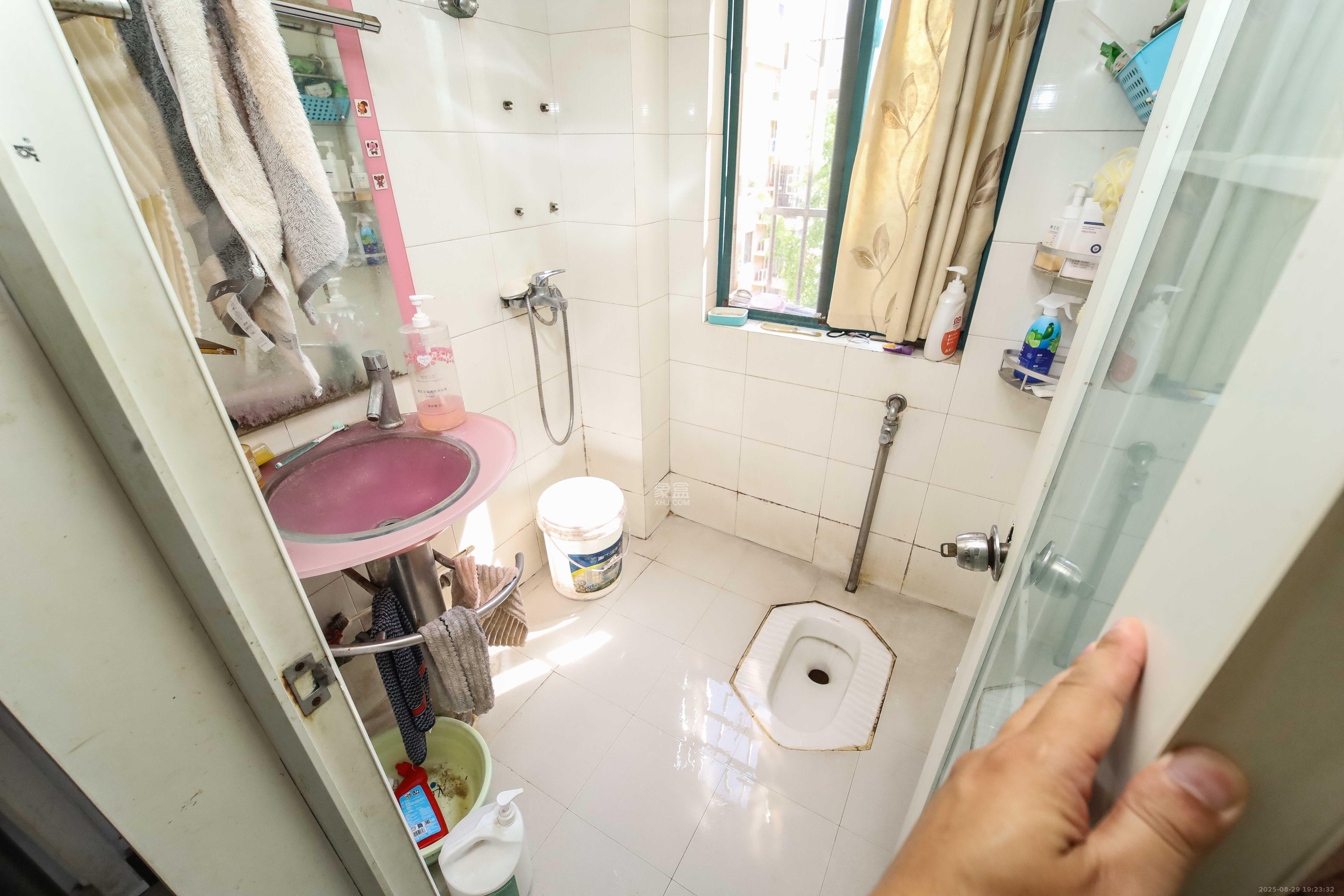 东方新城 2室2厅1卫 63.0万 东方新城 2室2厅1卫 63.0万卫生间