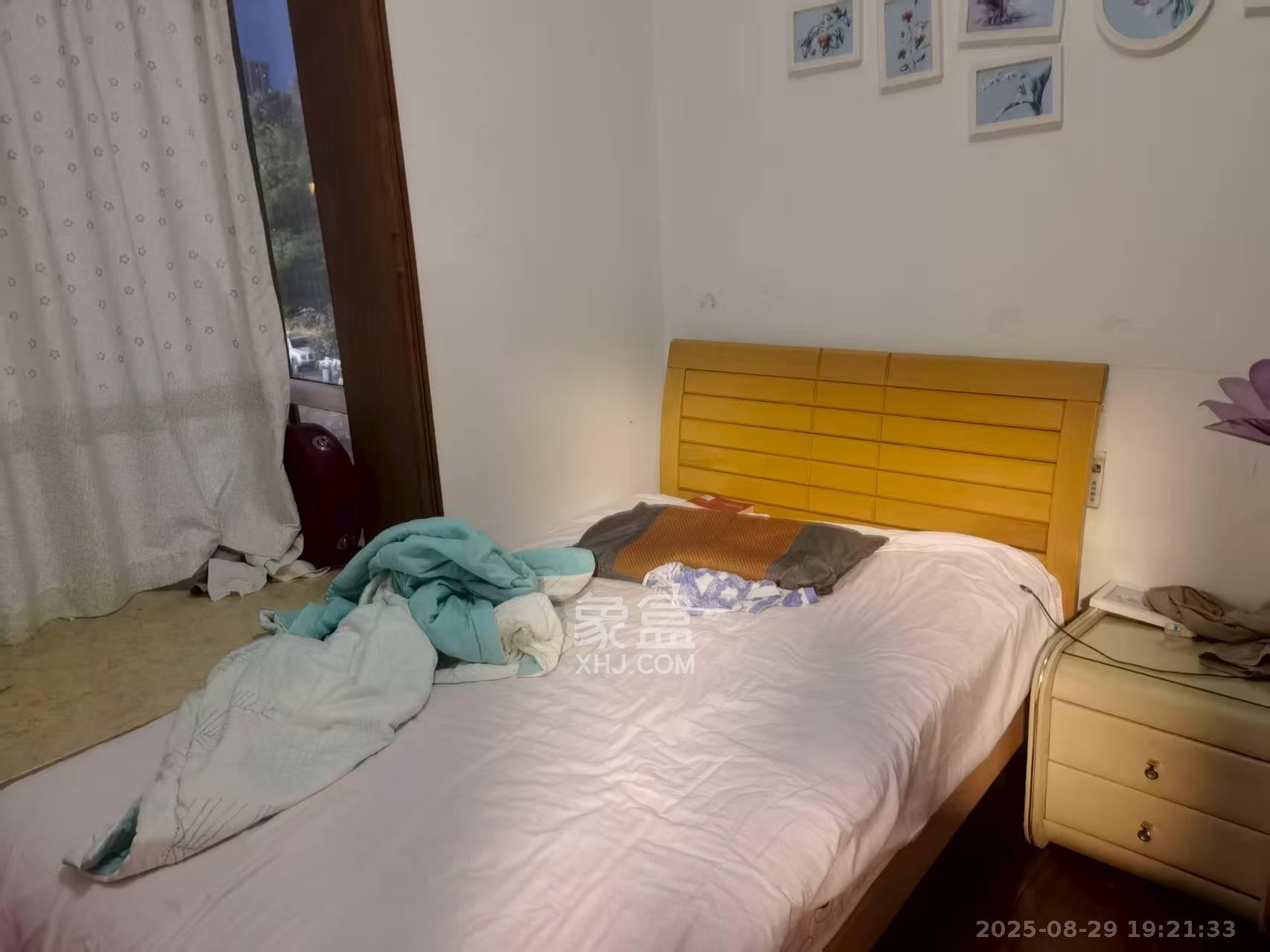 泊爱蓝湾 3室2厅2卫 4000.0元/月 泊爱蓝湾 3室2厅2卫 4000.0元/月室内图