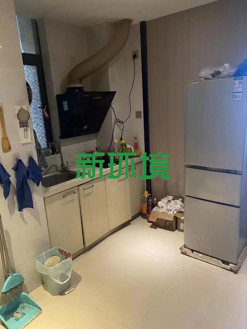 山水印象  1室1厅1卫   1100.00元/月室内图