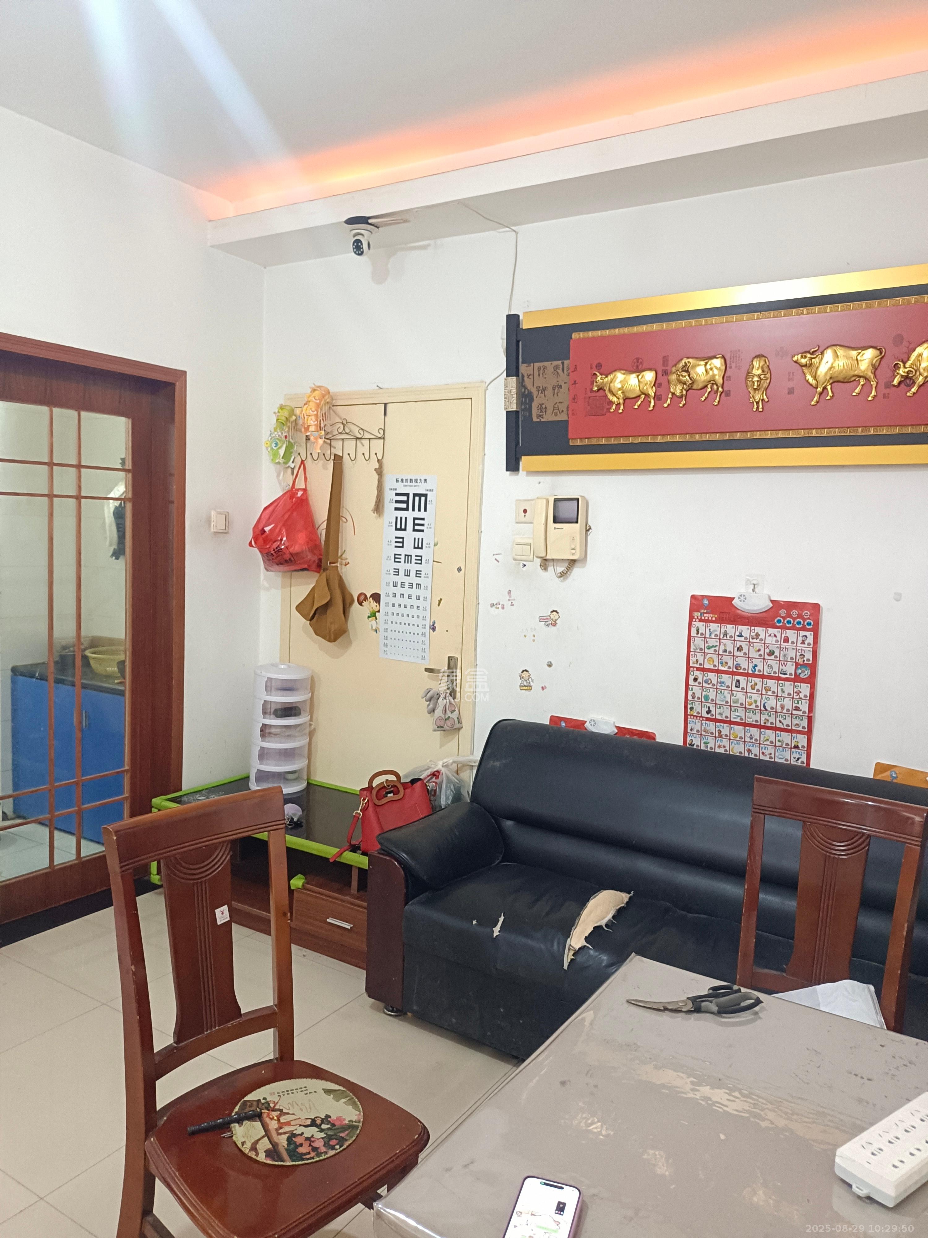 明城公寓 3室2厅1卫 2000.0元/月 明城公寓 3室2厅1卫 2000.0元/月室内图