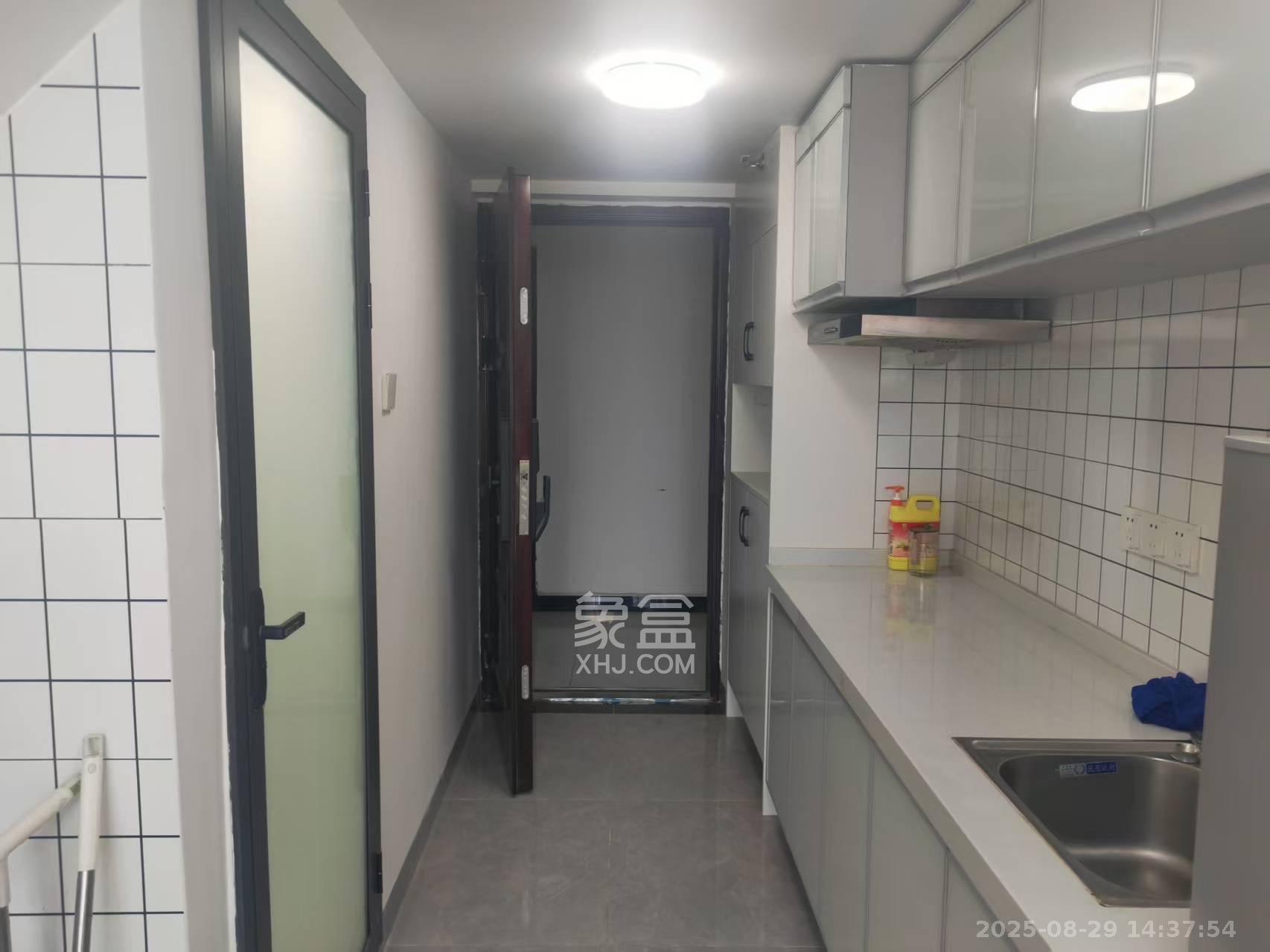 新长海D1站 1室1厅1卫 1500.0元/月 新长海D1站 1室1厅1卫 1500.0元/月室内图