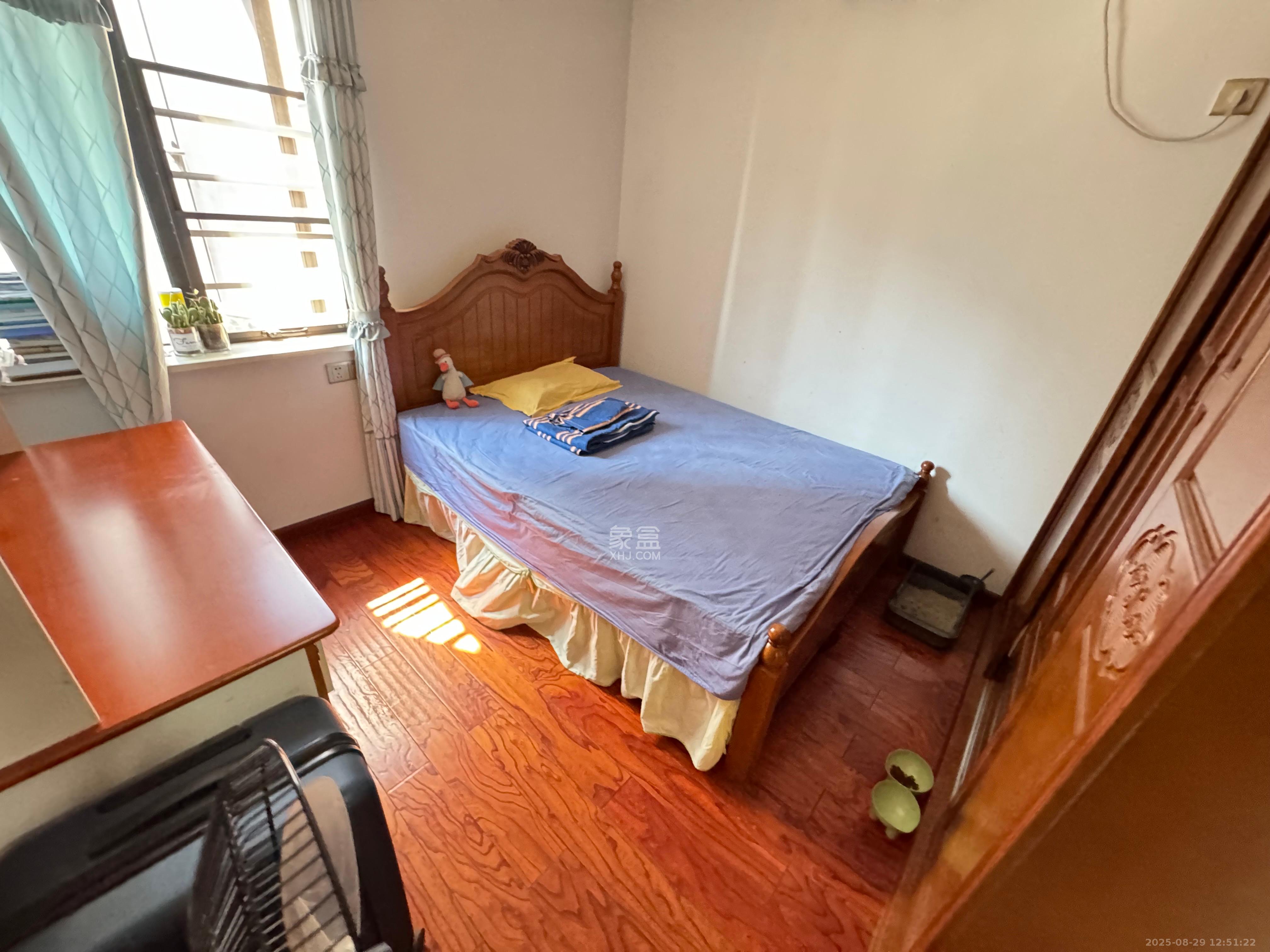 钰龙天下二期(钰龙佳园) 3室2厅2卫 2800.0元/月 钰龙天下二期(钰龙佳园) 3室2厅2卫 2800.0元/月室内图