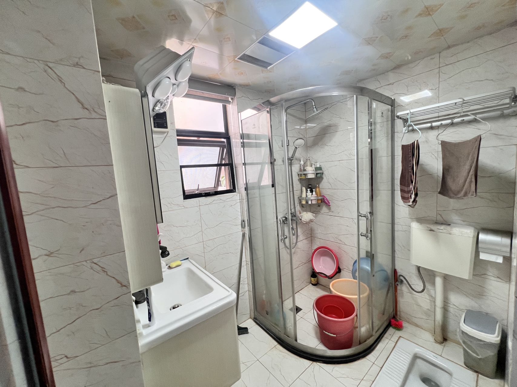 海信华庭 2室2厅2卫 160.0万 海信华庭 2室2厅2卫 160.0万室内图