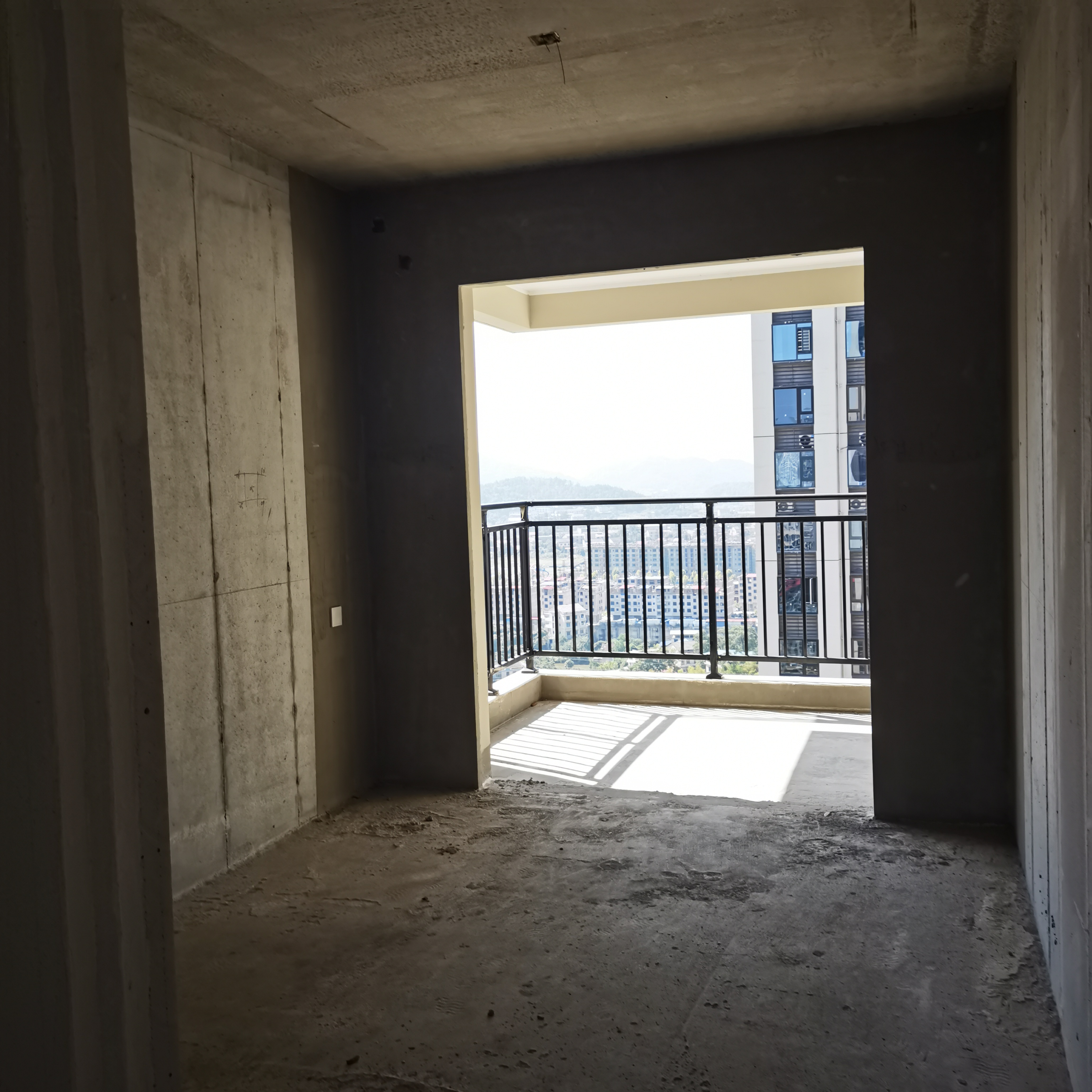 碧桂园正央时代 4室2厅2卫 72.8万 碧桂园正央时代 4室2厅2卫 72.8万客厅