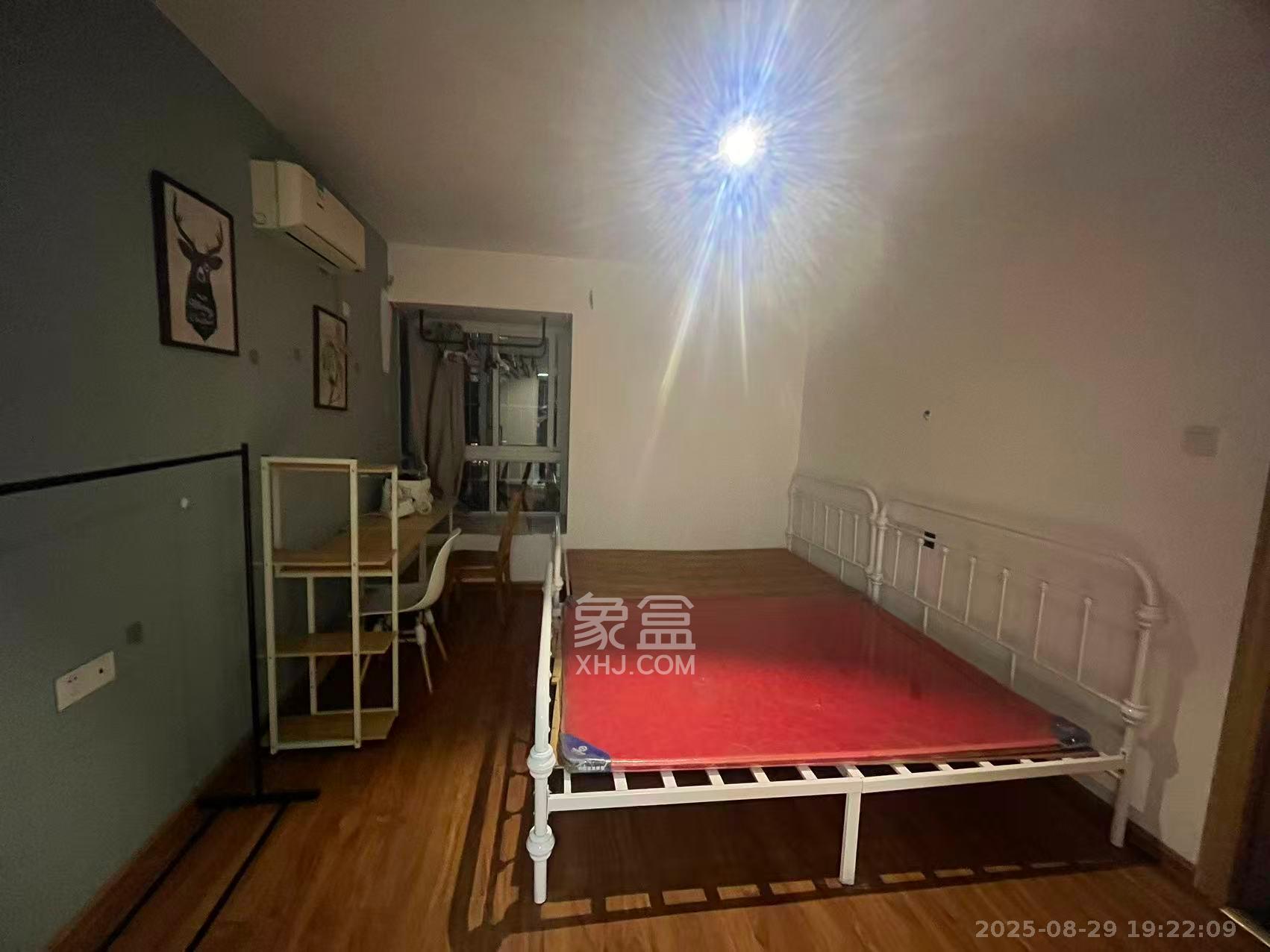 清政园(青政家园) 1室2厅1卫 1000.0元/月 清政园(青政家园) 1室2厅1卫 1000.0元/月室内图