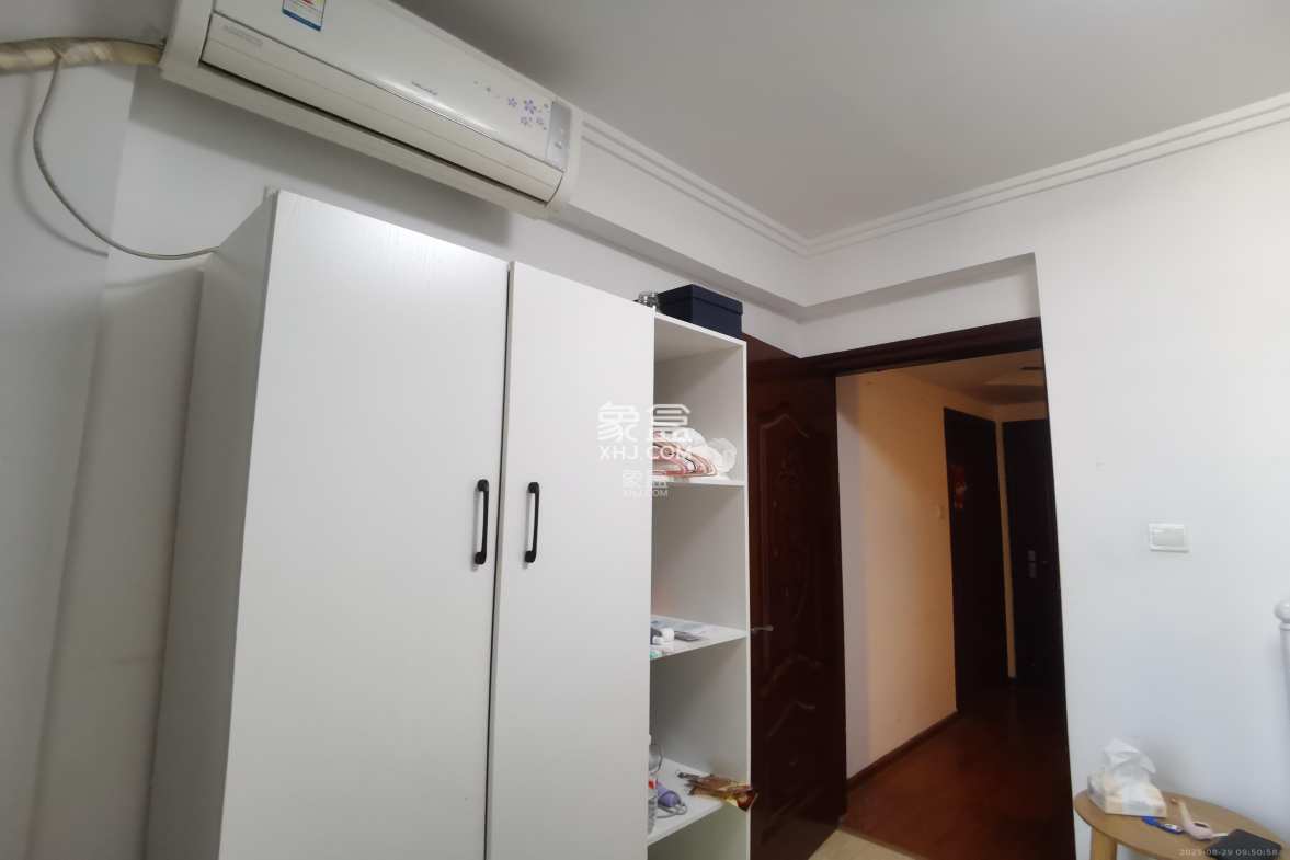 铂宫 1室2厅2卫 1000.0元/月 铂宫 1室2厅2卫 1000.0元/月室内图