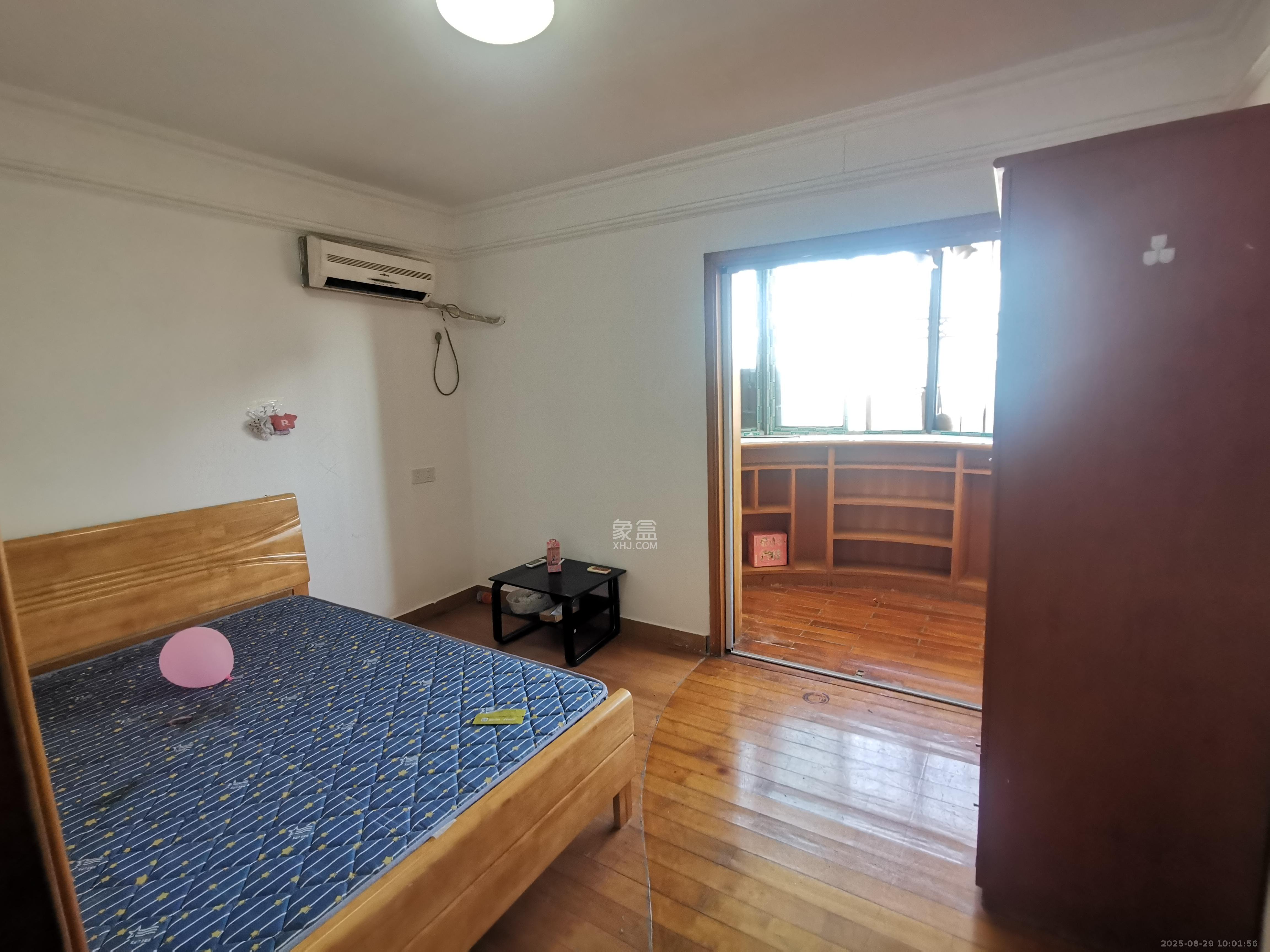 城市花园  5室1厅3卫    4000.0元/月 城市花园  5室1厅3卫    4000.0元/月室内图