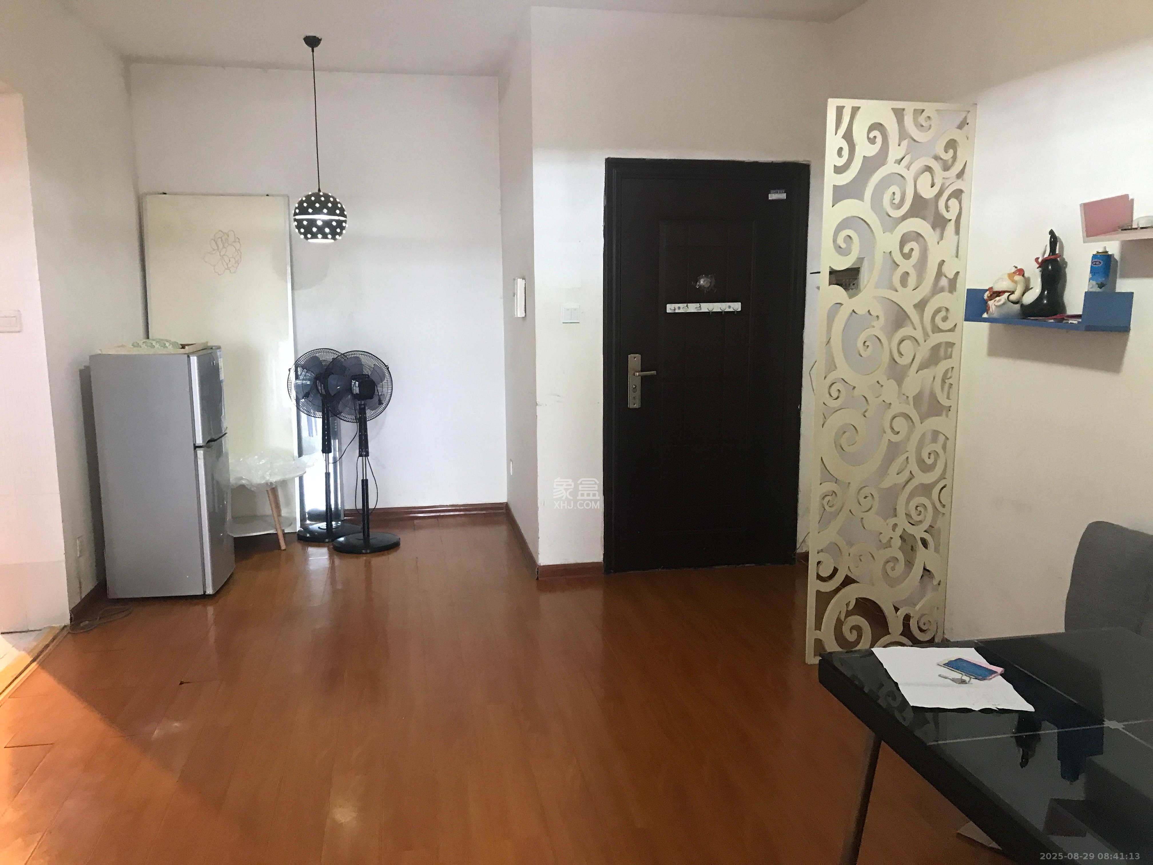 长大彩虹都  2室2厅1卫    1500.0元/月 长大彩虹都  2室2厅1卫    1500.0元/月室内图