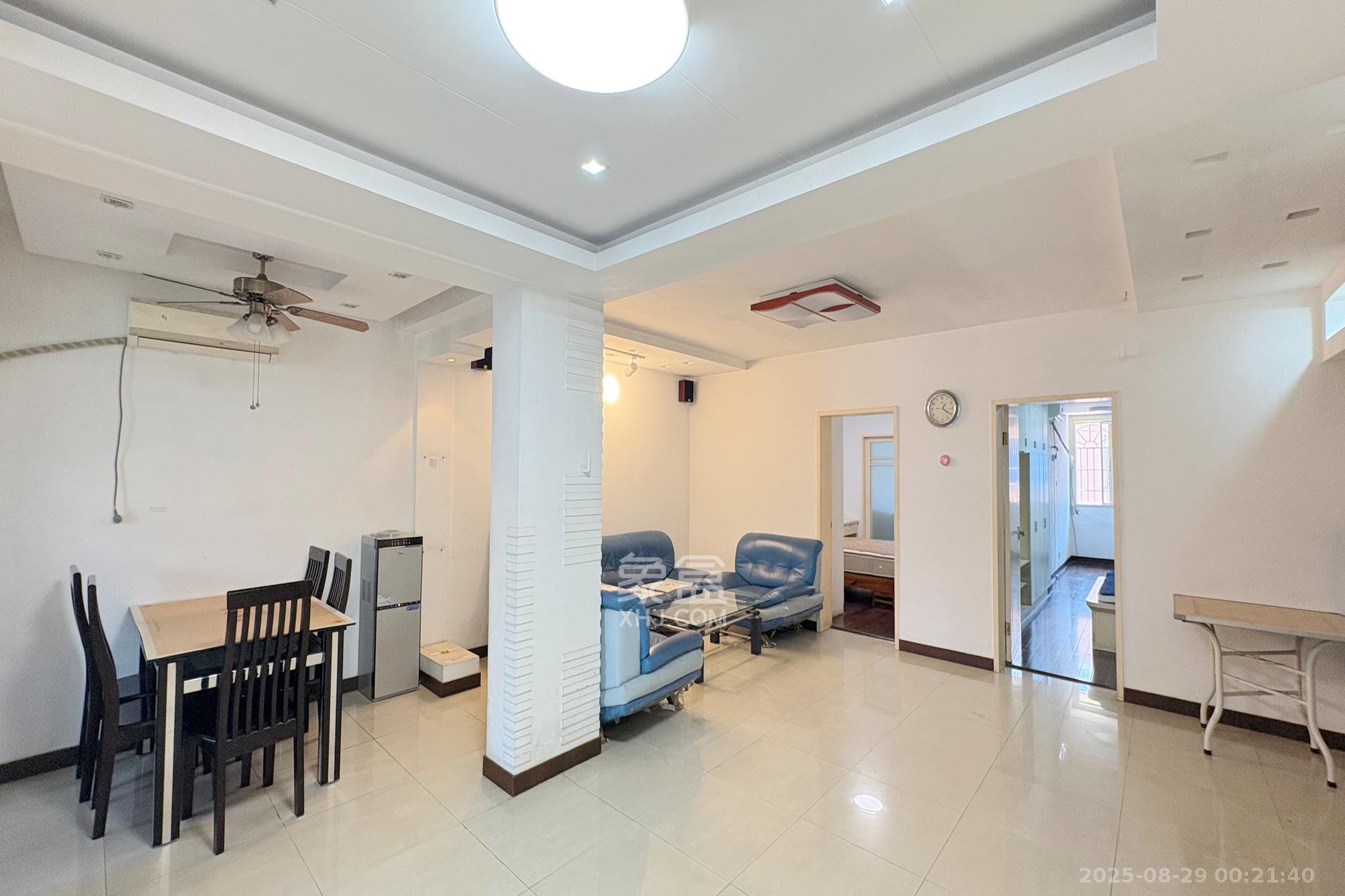 湖南省农业厅  3室2厅2卫    135.0万客厅