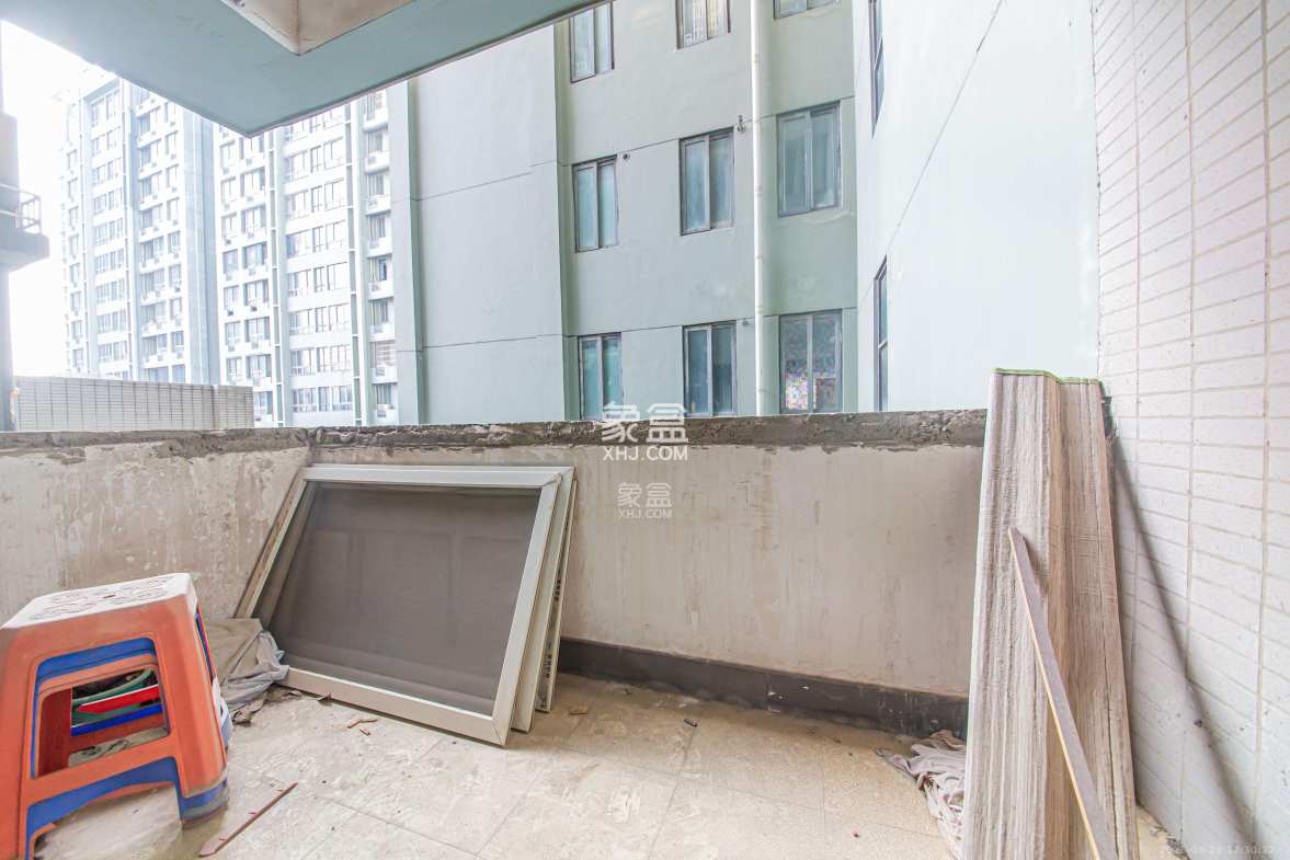 上庭苑 3室2厅2卫 1800.0元/月 上庭苑 3室2厅2卫 1800.0元/月室内图