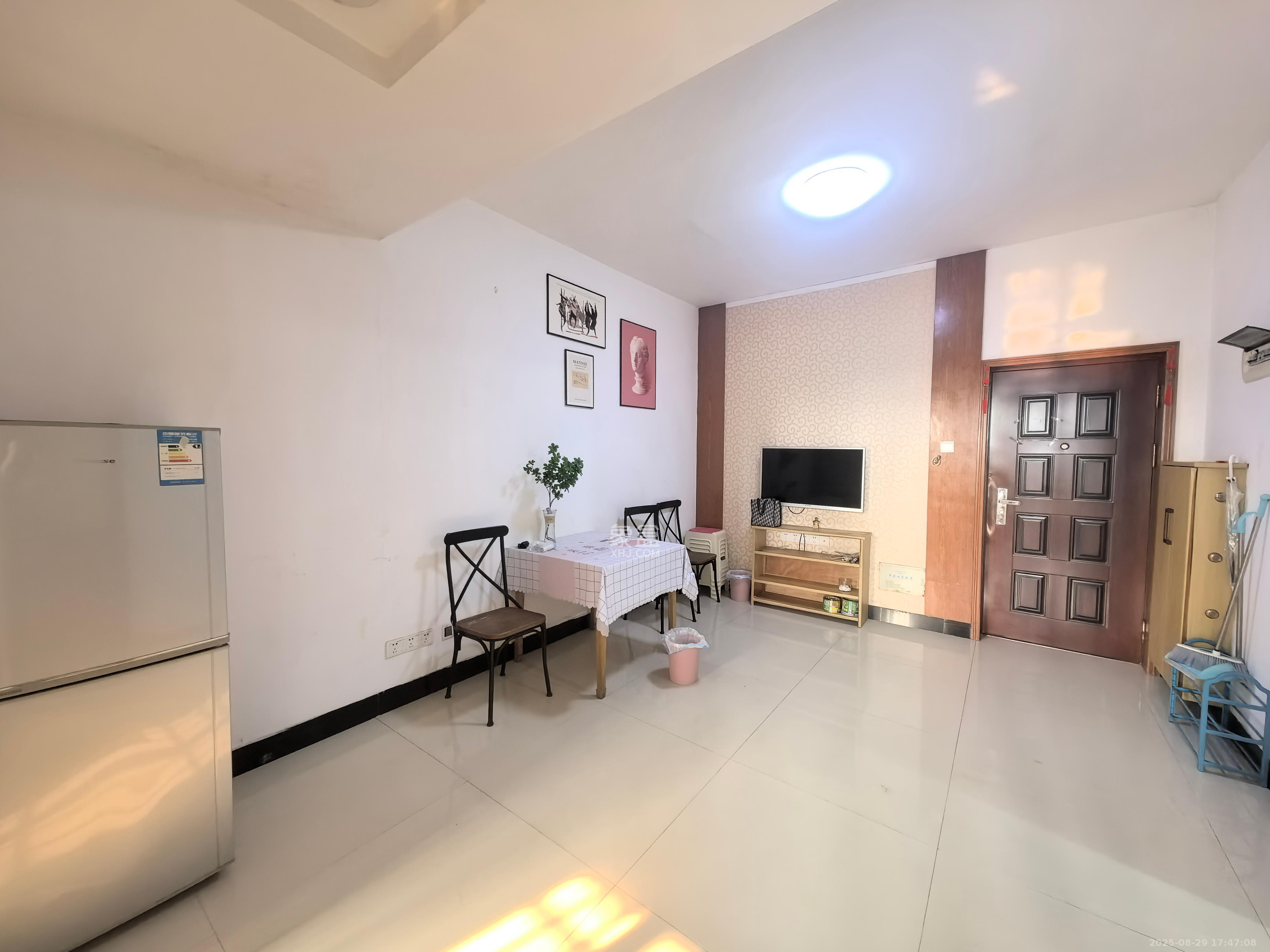 建鑫二期 1室1厅1卫 1100.0元/月 建鑫二期 1室1厅1卫 1100.0元/月室内图