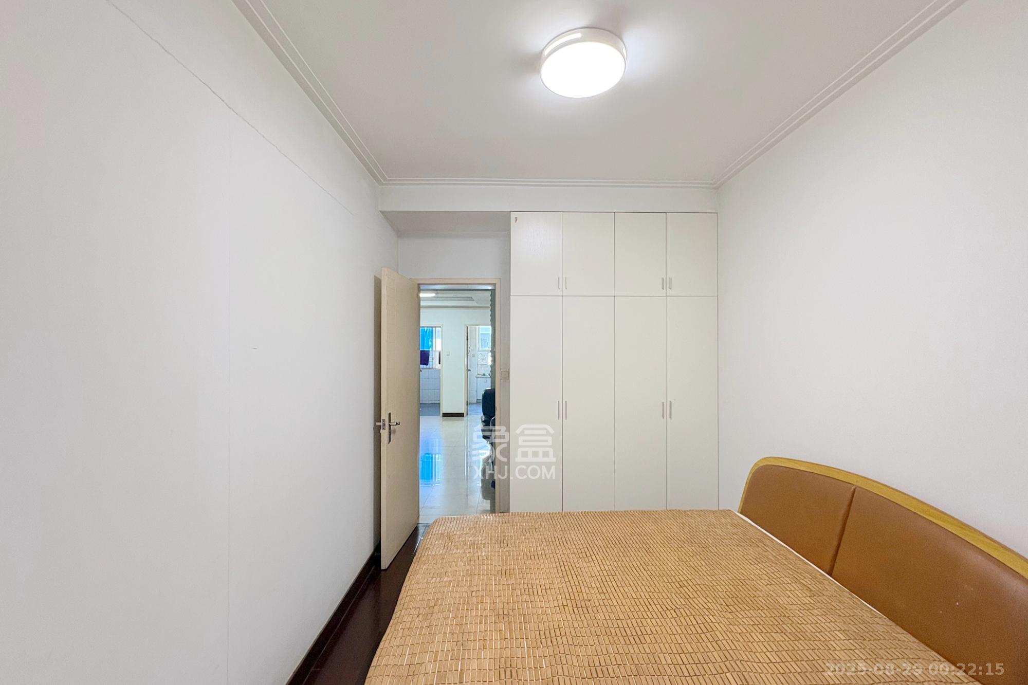 湖南省农业厅  3室2厅2卫    135.0万卧室