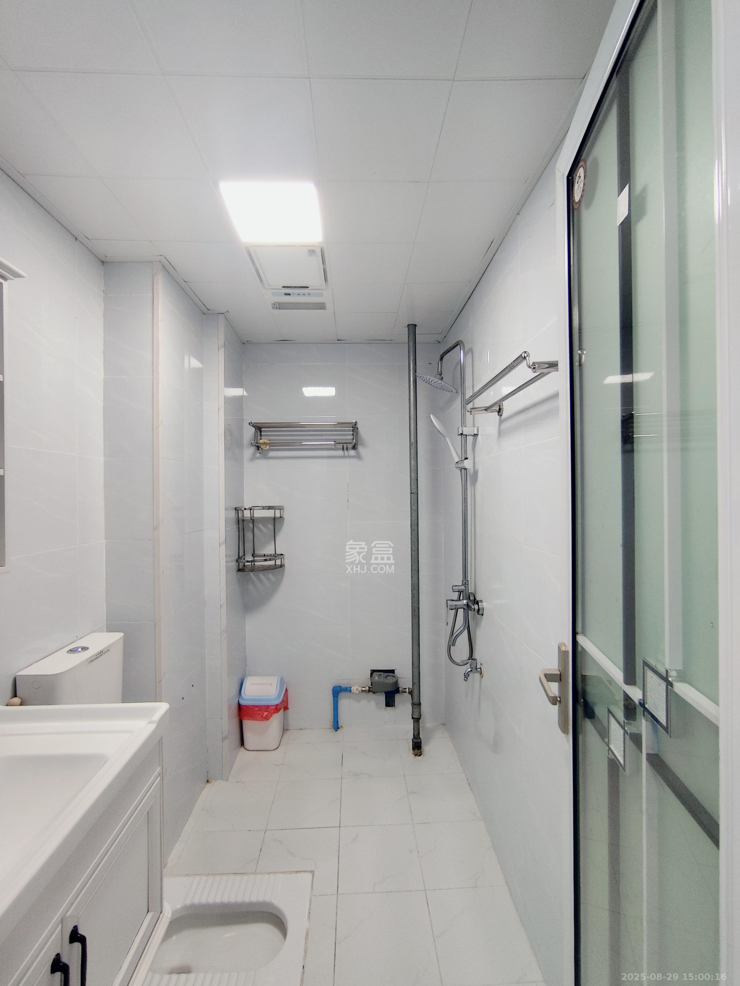 辉宏橄榄城 1室1厅1卫 1600.0元/月 辉宏橄榄城 1室1厅1卫 1600.0元/月室内图