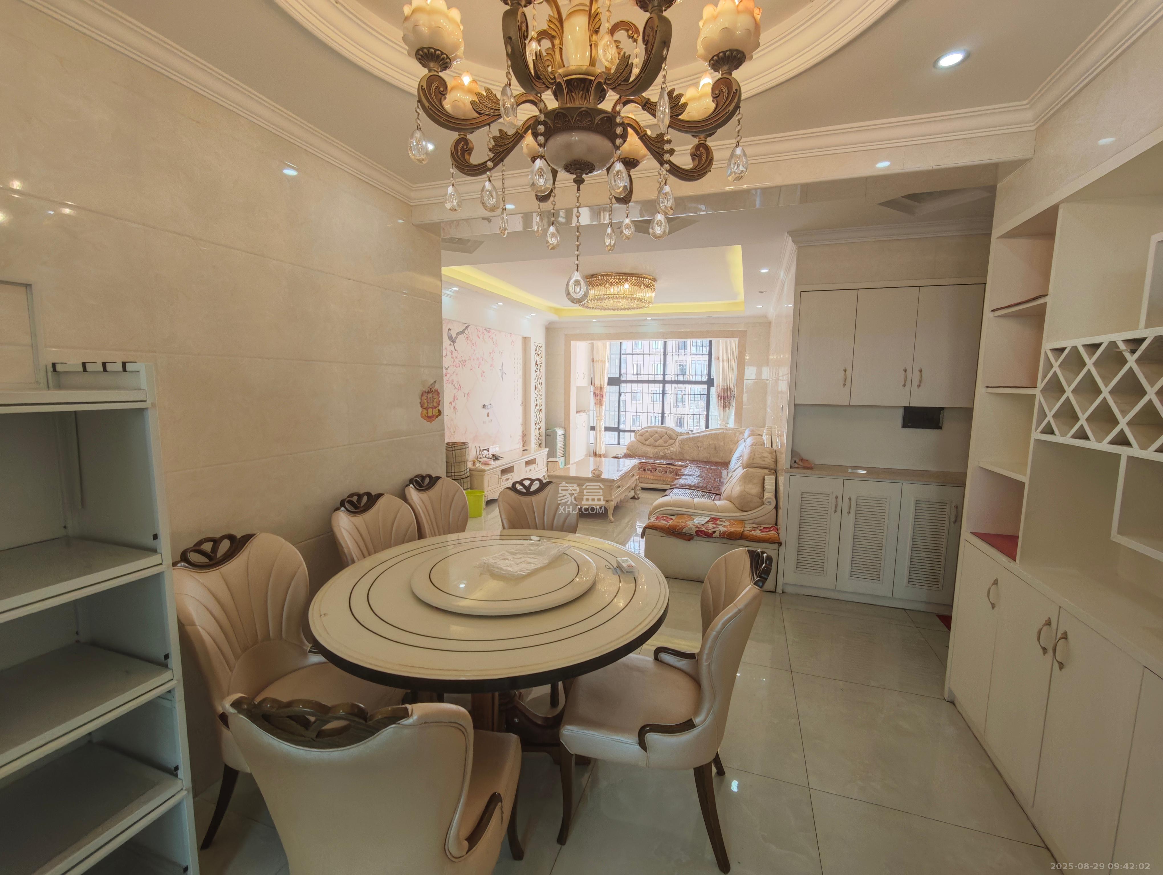 深业睿城  3室2厅1卫    2400.0元/月 深业睿城  3室2厅1卫    2400.0元/月室内图