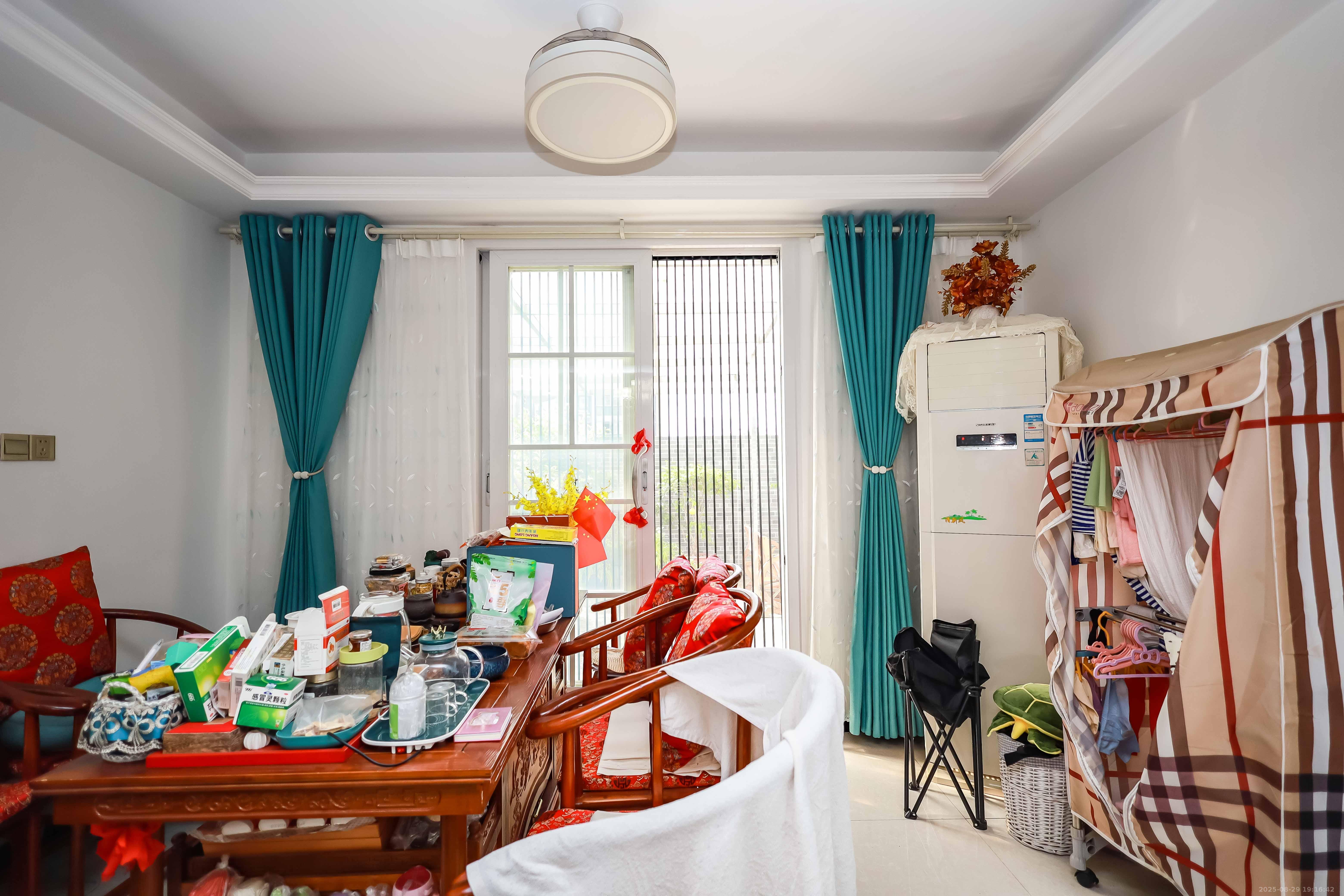 未来城科学家园  4室2厅2卫    150.0万 未来城科学家园  4室2厅2卫    150.0万阳台