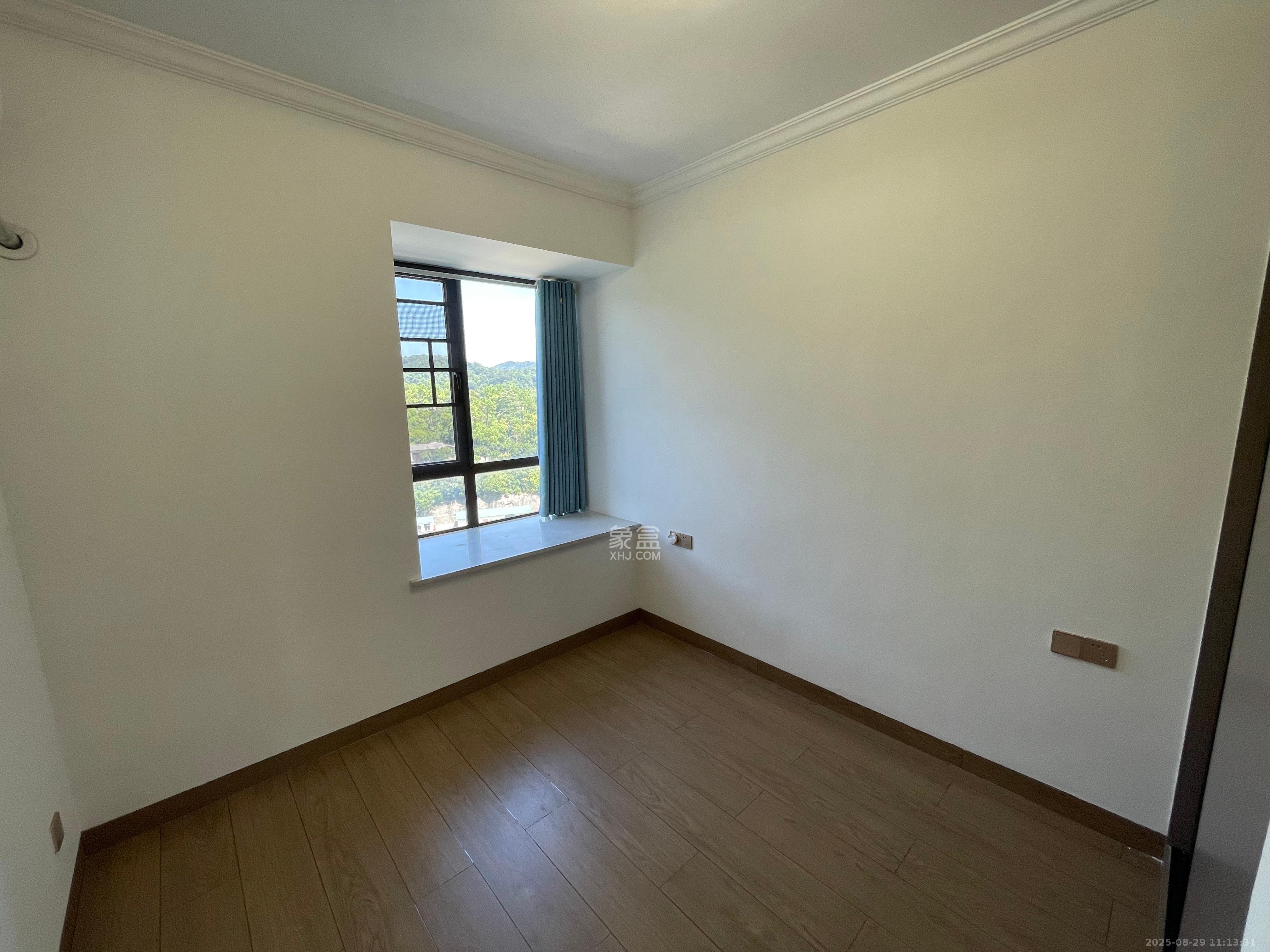 盛景谷山里 3室2厅2卫 2600.00元/月 盛景谷山里 3室2厅2卫 2600.00元/月室内图