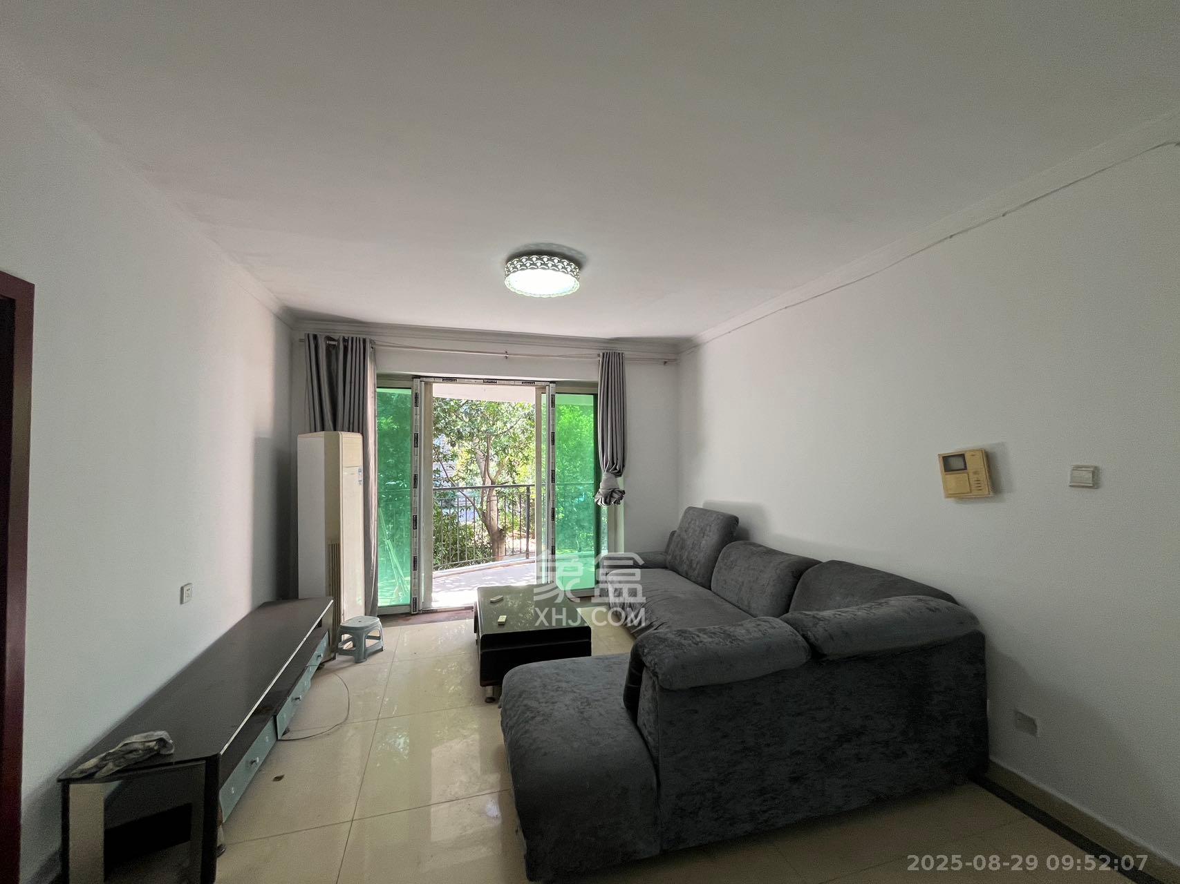 珠江花城一期桂苑  3室2厅1卫    2200.0元/月 珠江花城一期桂苑  3室2厅1卫    2200.0元/月室内图