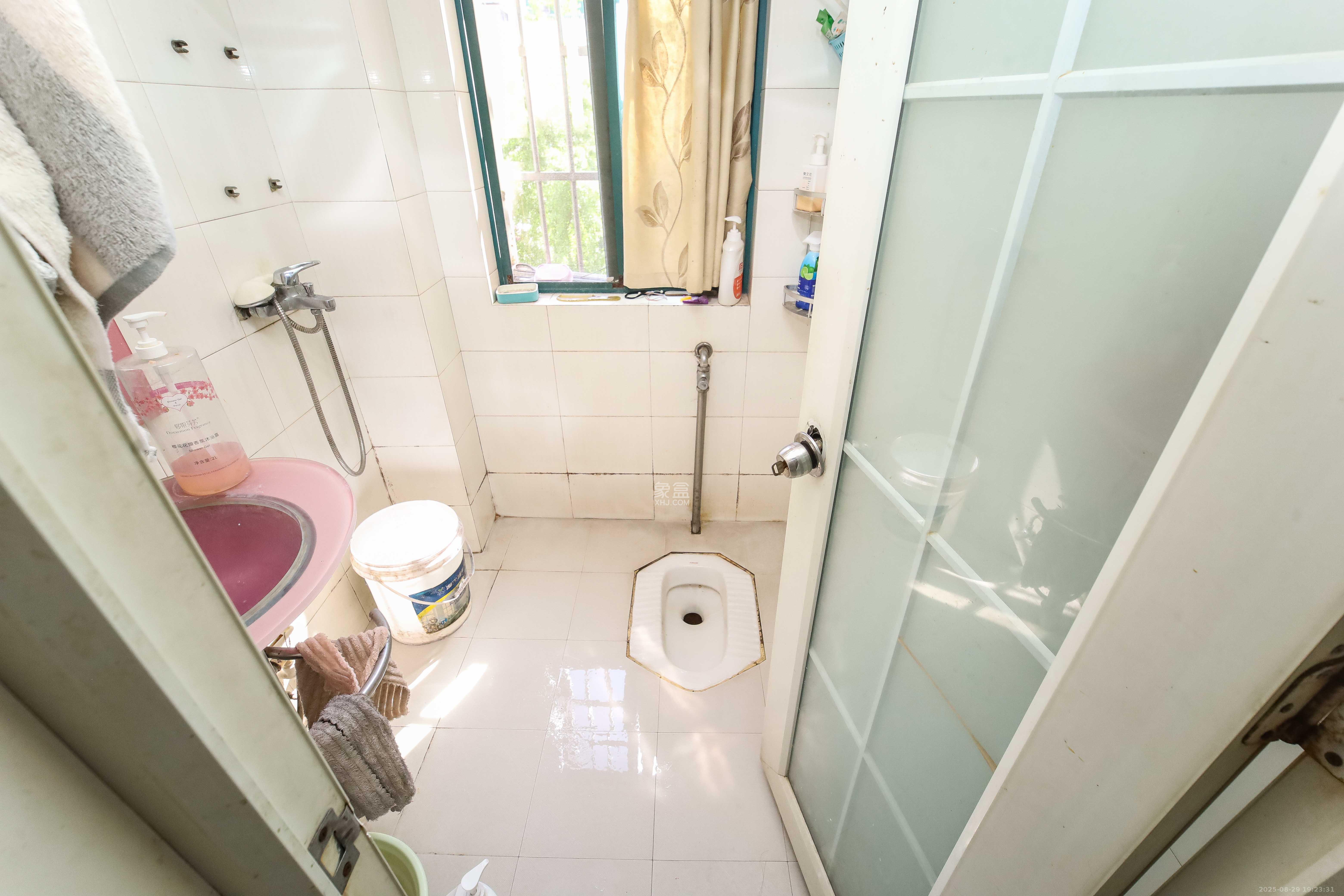 东方新城 2室2厅1卫 63.0万 东方新城 2室2厅1卫 63.0万卫生间