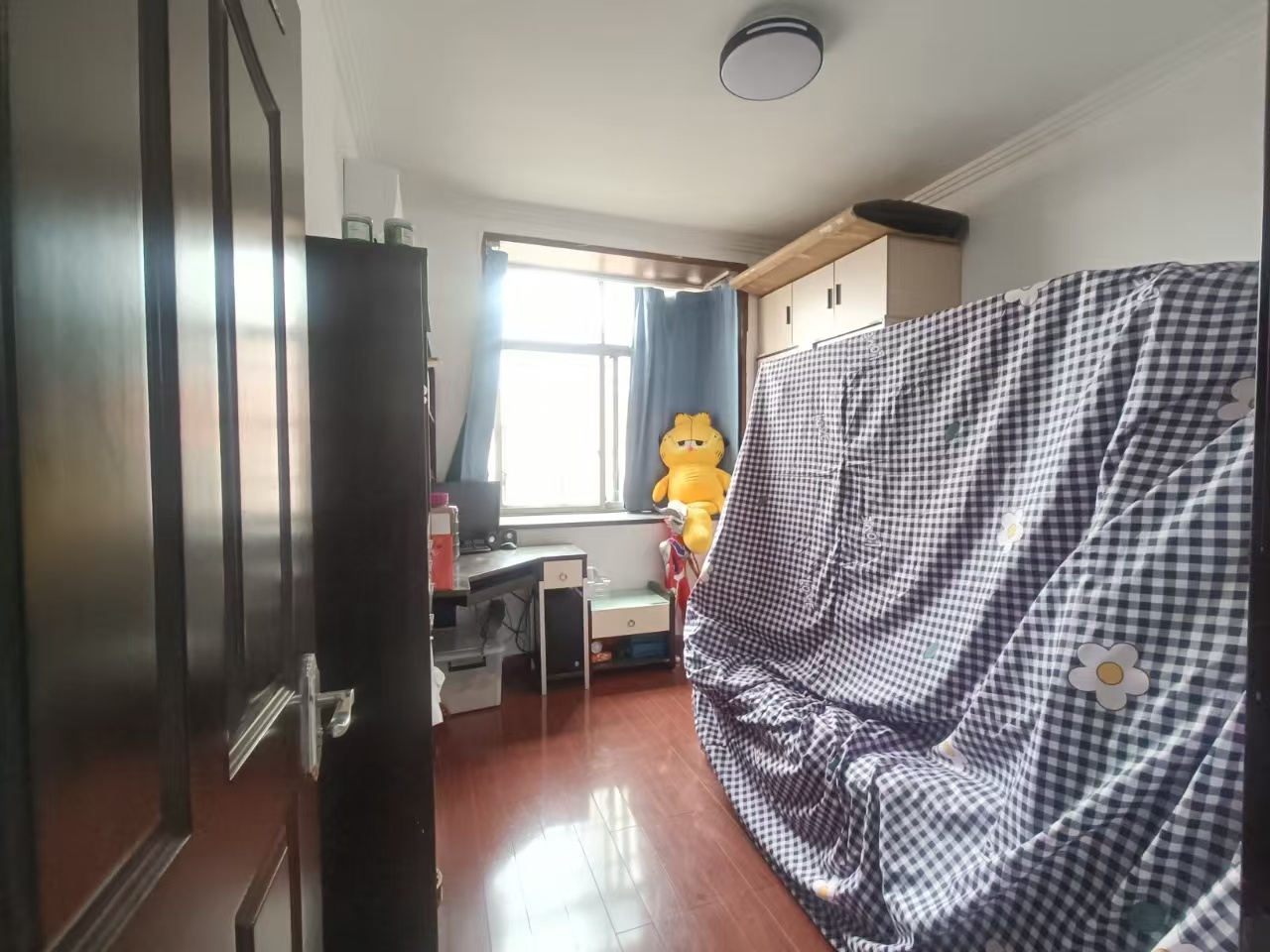 银海花园 3室2厅2卫 1380.0元/月 银海花园 3室2厅2卫 1380.0元/月室内图