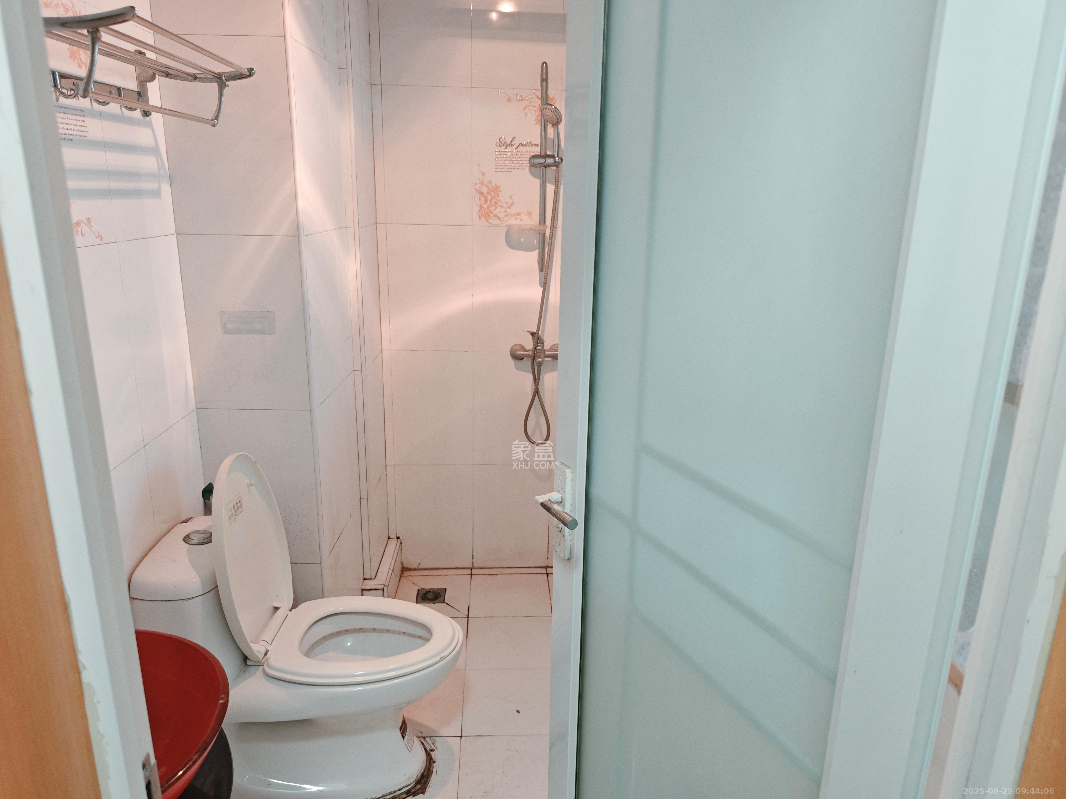 博林金谷  1室1厅1卫    1300.0元/月室内图