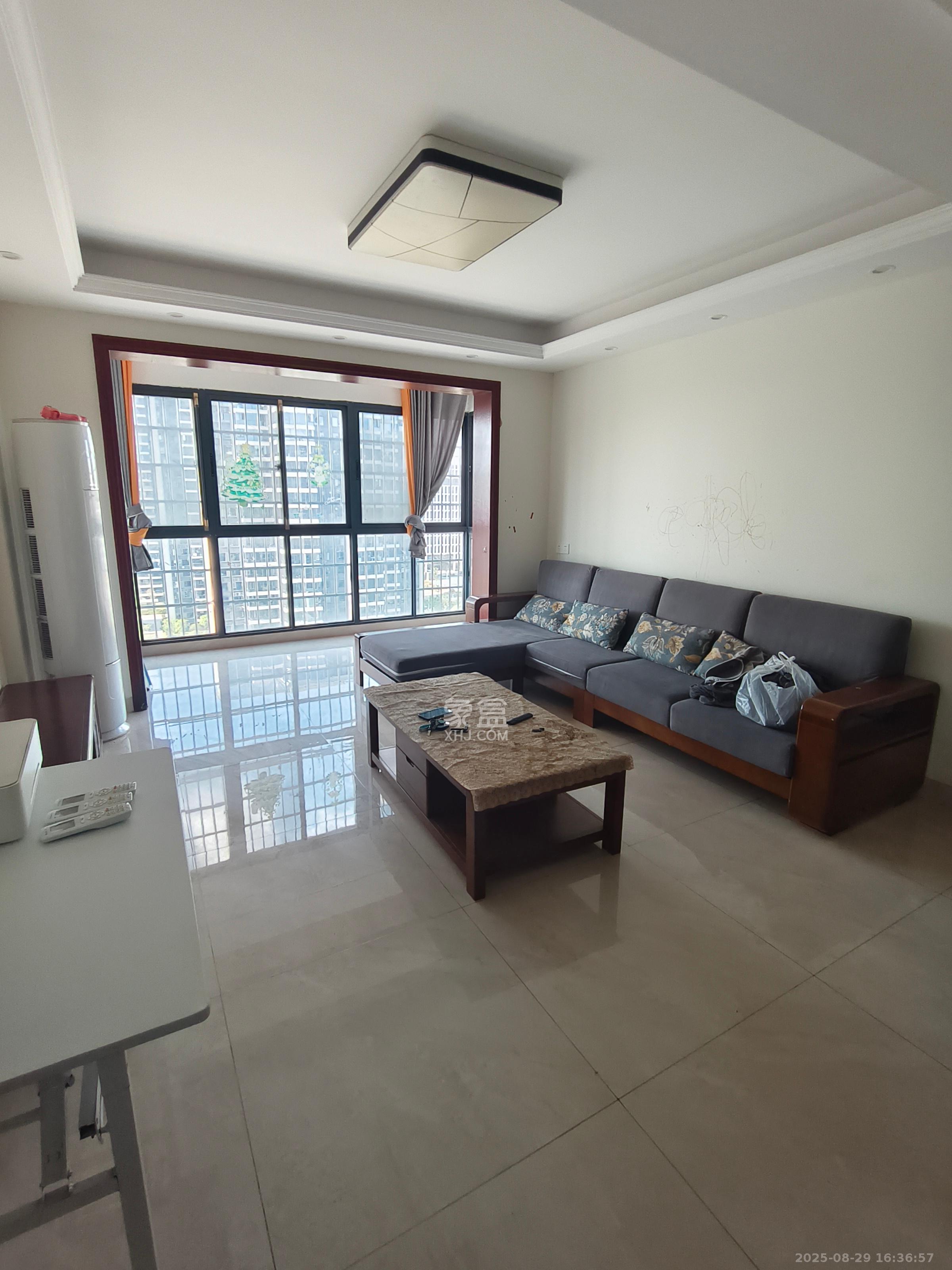 和康园小区  3室1厅2卫    2500.0元/月 和康园小区  3室1厅2卫    2500.0元/月室内图