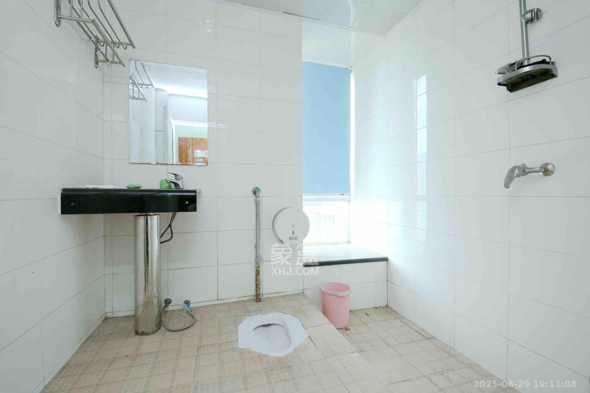 湖南财富中心 2室2厅1卫 4000.0元/月 湖南财富中心 2室2厅1卫 4000.0元/月室内图