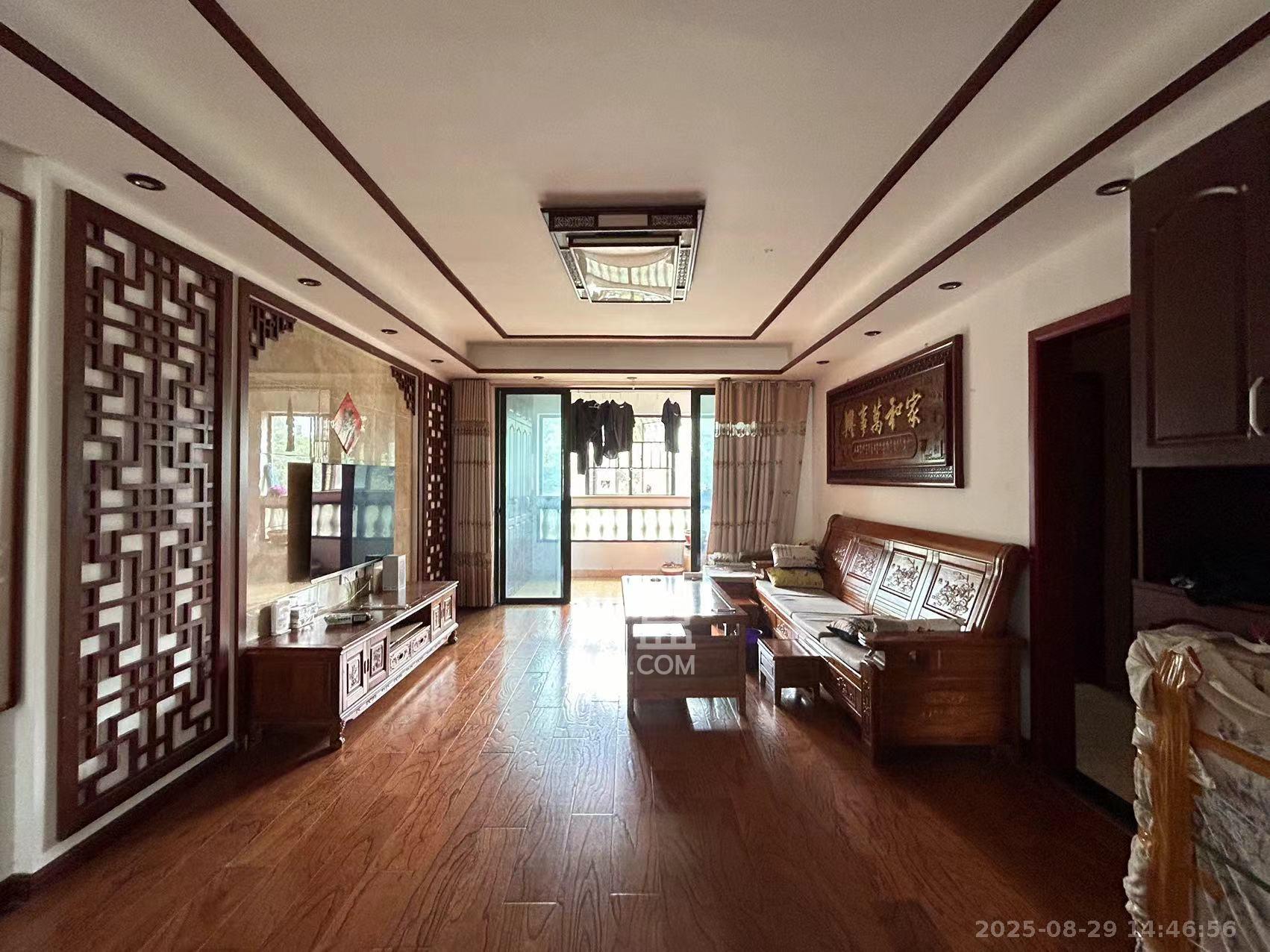 湘水郡(兴旺小爱同学)  4室2厅2卫    2600.0元/月 湘水郡(兴旺小爱同学)  4室2厅2卫    2600.0元/月室内图