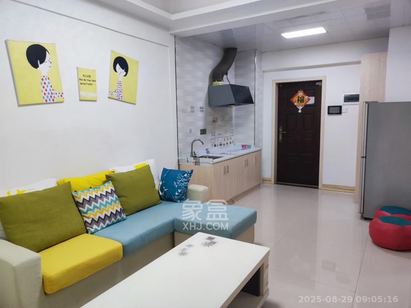 绿地公馆(绿地名邸)  1室1厅1卫    1500.0元/月 绿地公馆(绿地名邸)  1室1厅1卫    1500.0元/月室内图