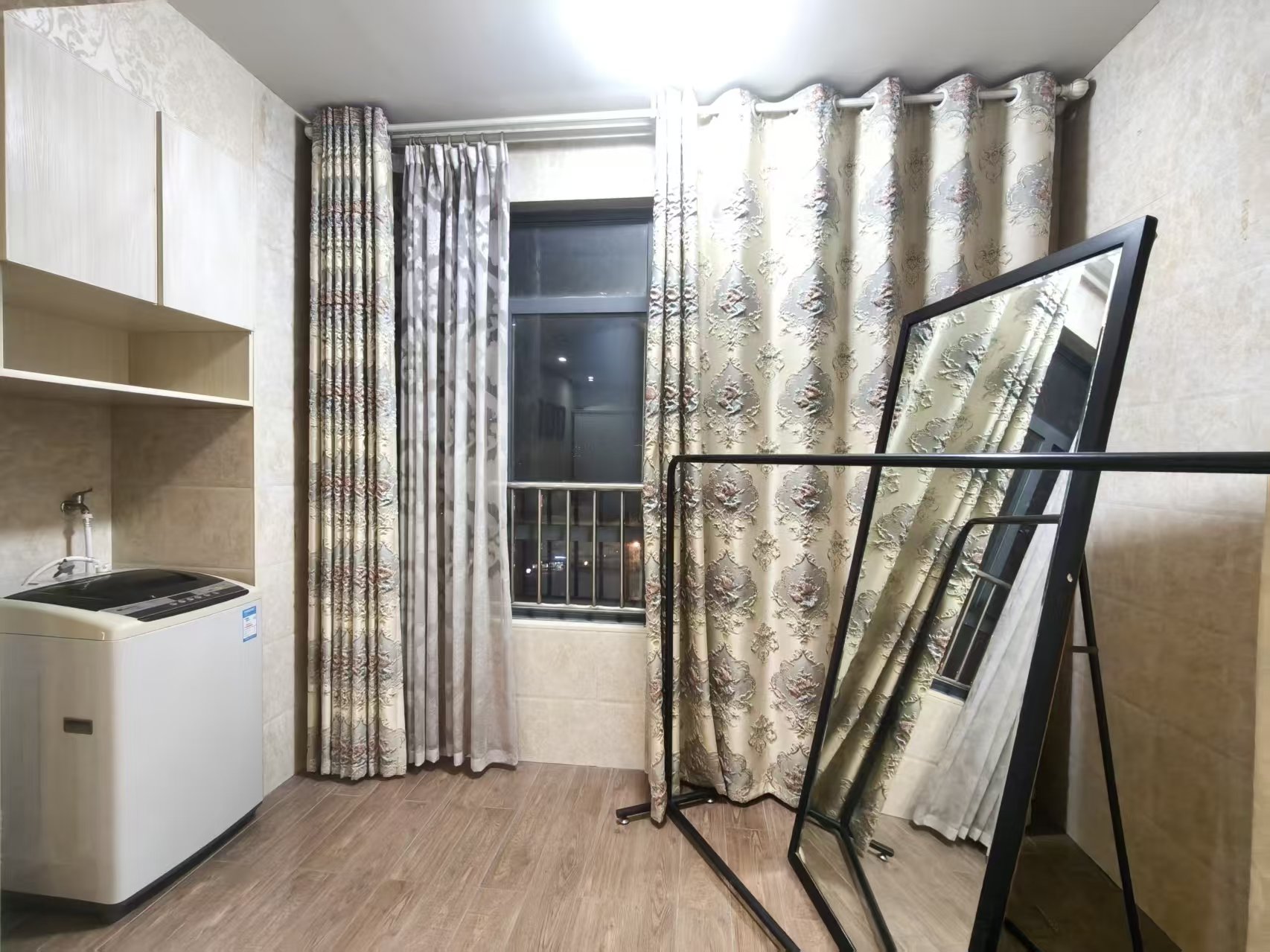 梓山湖公馆 1室1厅1卫 1100.0元/月 梓山湖公馆 1室1厅1卫 1100.0元/月室内图