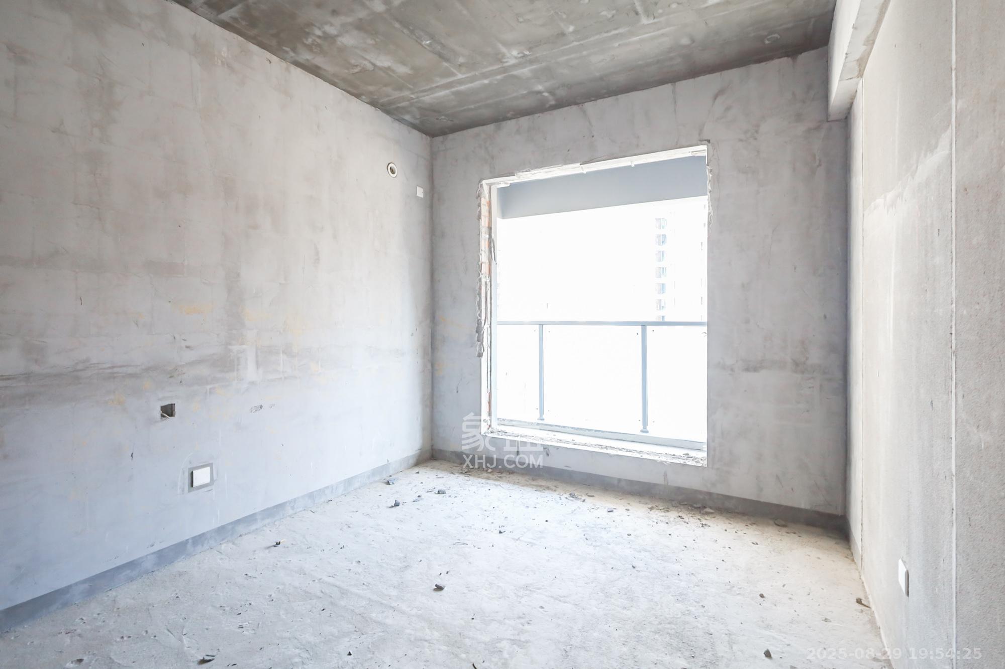 保利天禧C区 4室2厅2卫 218.0万 保利天禧C区 4室2厅2卫 218.0万卧室