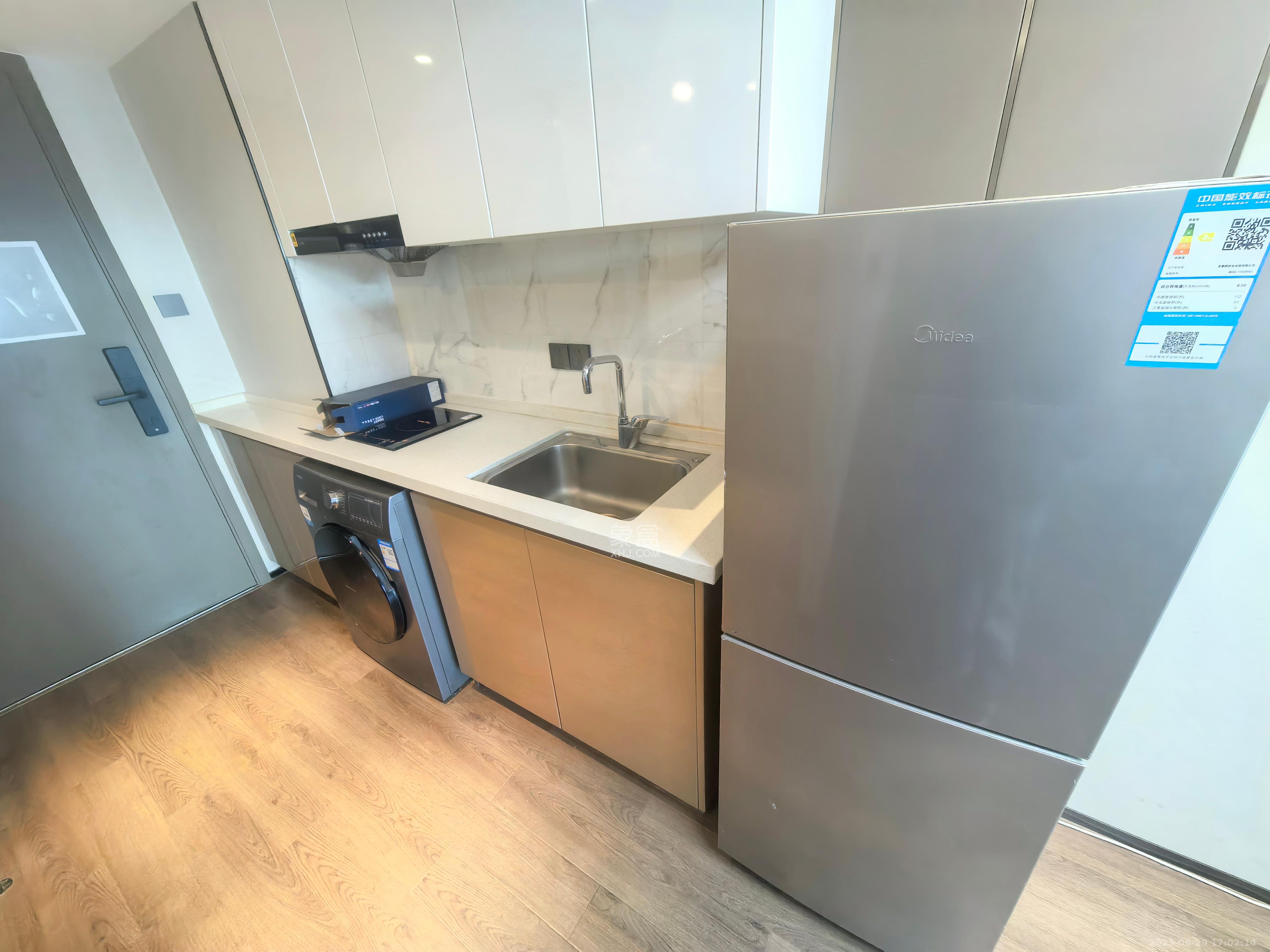 达美寰宇中心 2室1厅1卫 2500.0元/月 达美寰宇中心 2室1厅1卫 2500.0元/月室内图