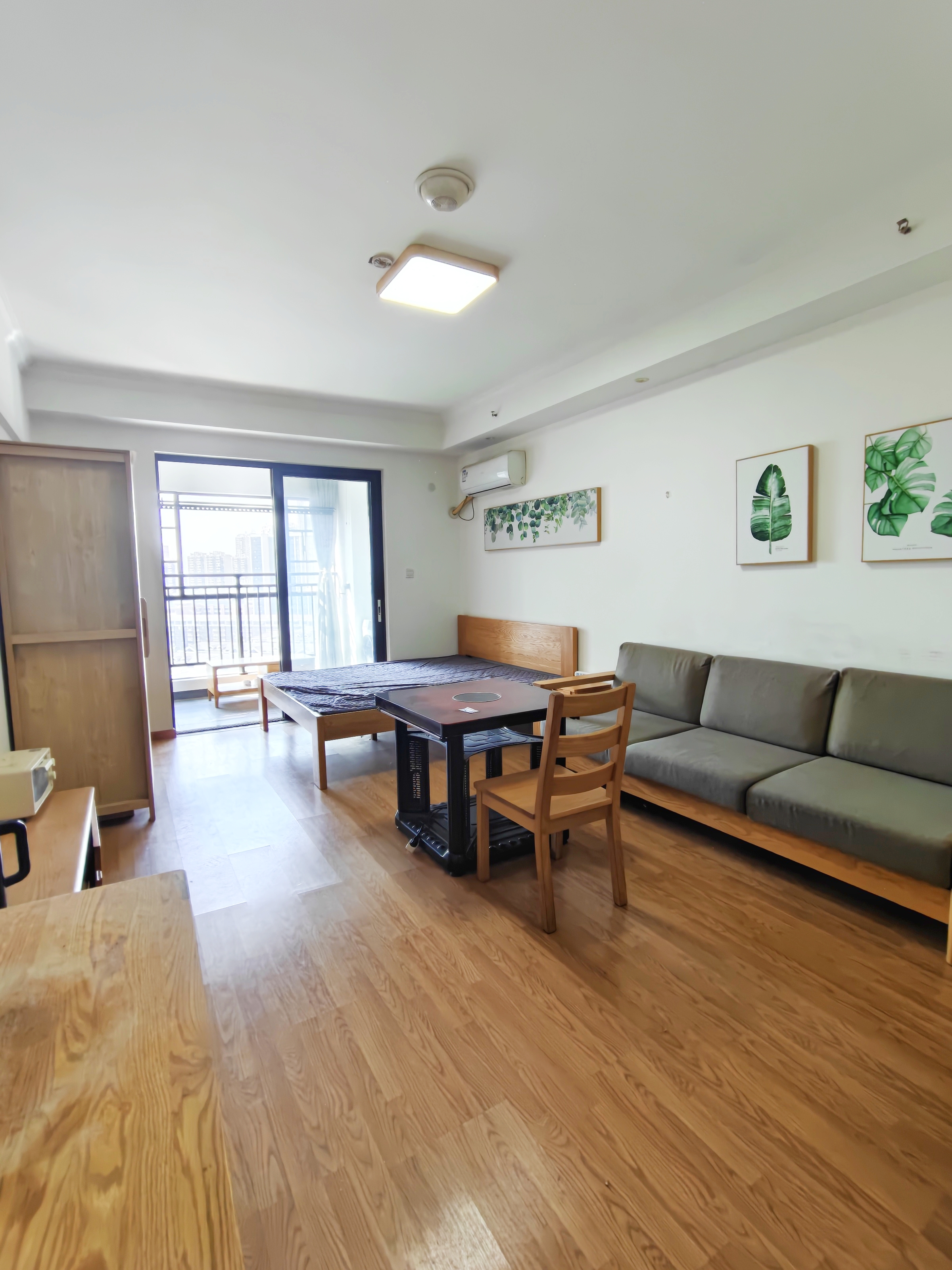 五江碧桂园城市广场 1室1厅1卫 1300.0元/月 五江碧桂园城市广场 1室1厅1卫 1300.0元/月室内图