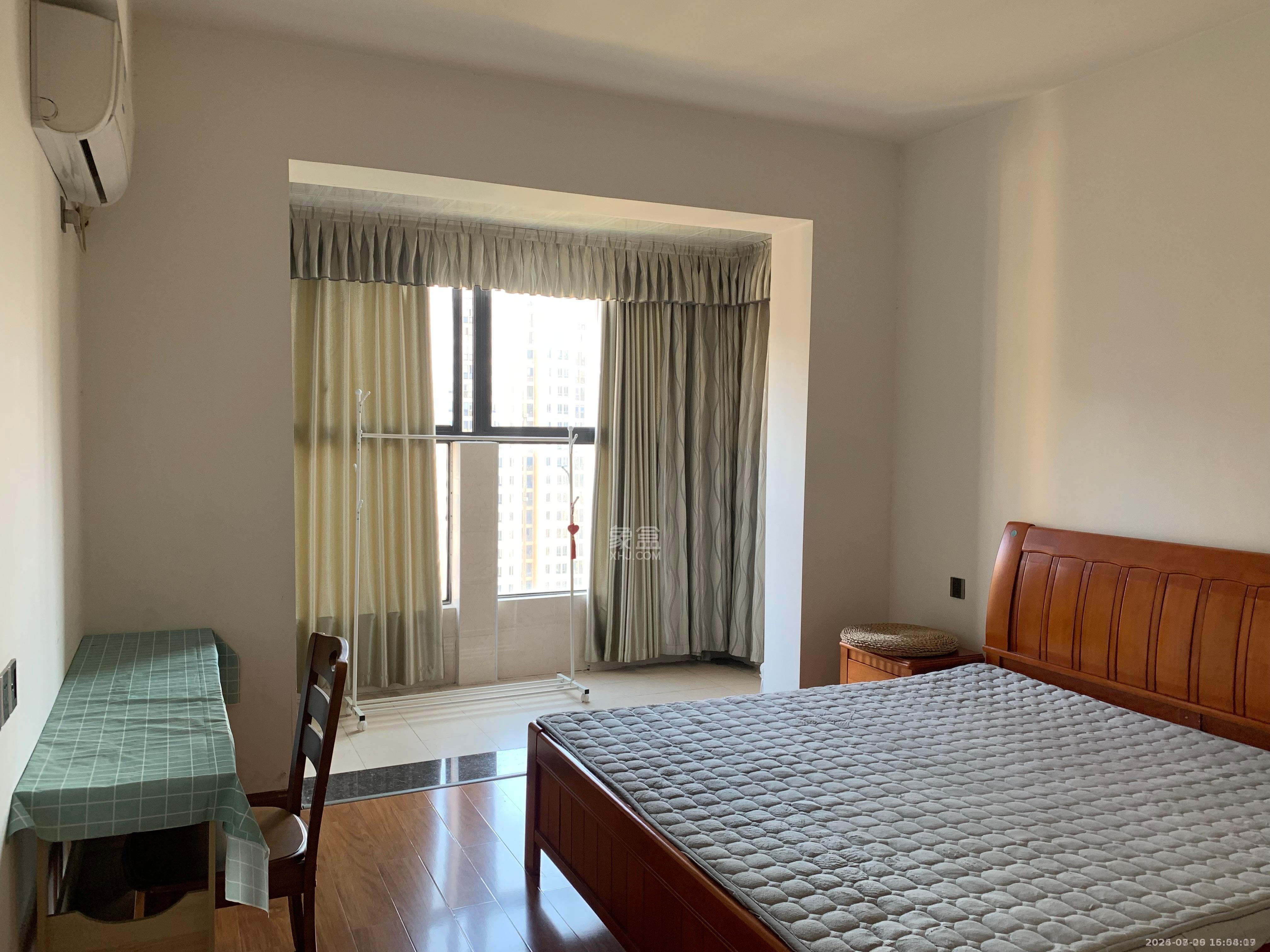 泰山公馆 3室2厅1卫 2100.0元/月 泰山公馆 3室2厅1卫 2100.0元/月室内图