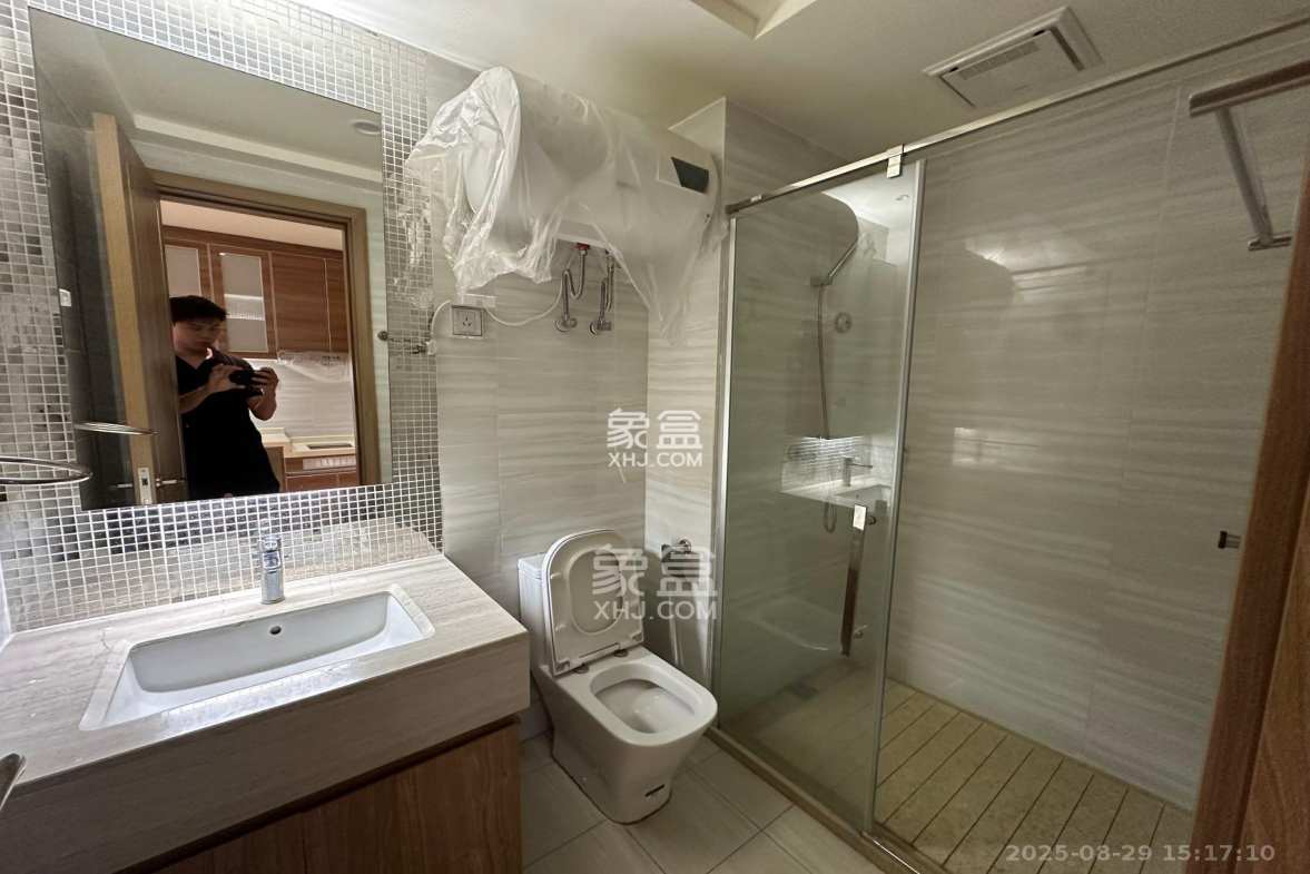 恒大金融广场  1室0厅0卫    1500.0元/月 恒大金融广场  1室0厅0卫    1500.0元/月室内图