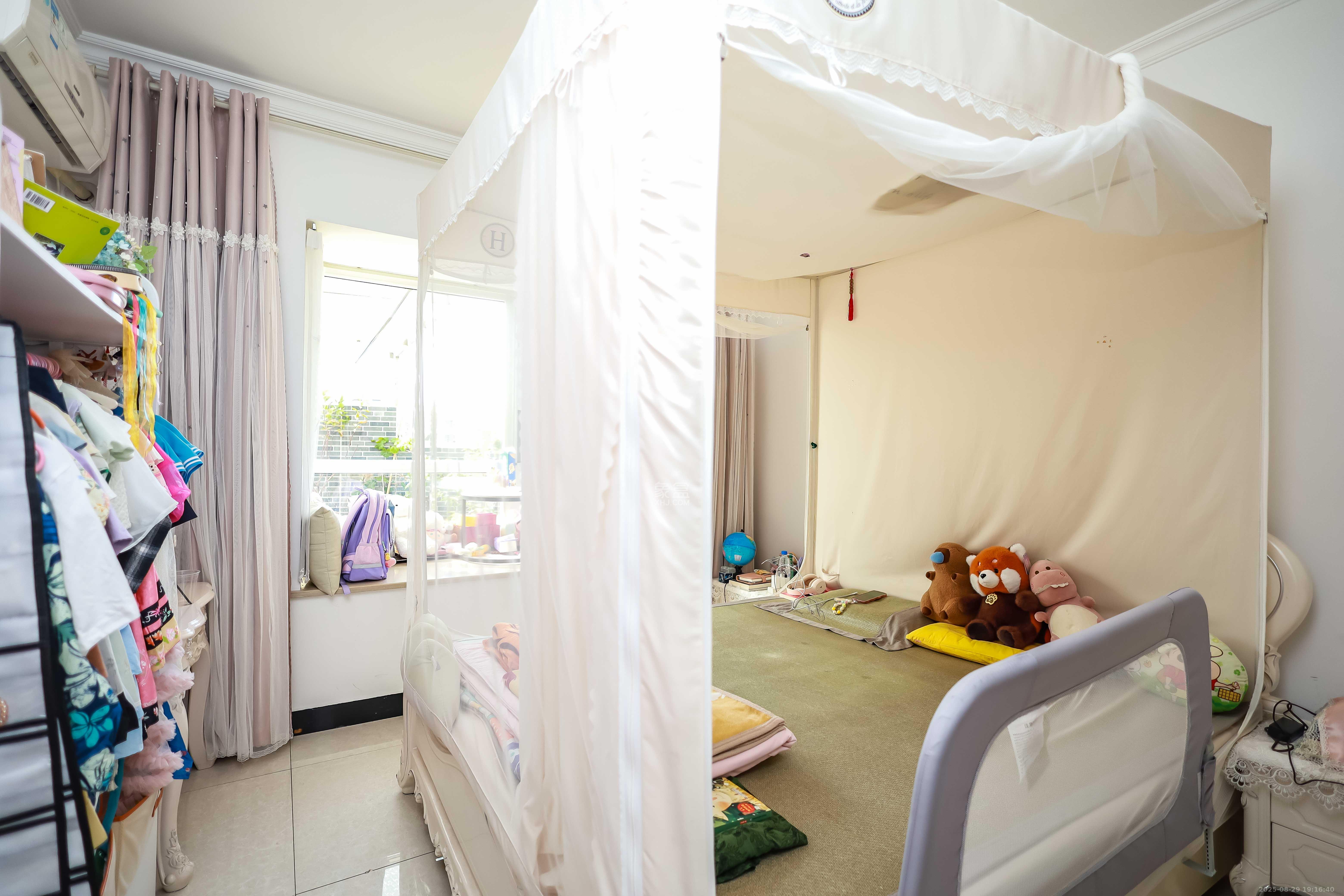 未来城科学家园  4室2厅2卫    150.0万 未来城科学家园  4室2厅2卫    150.0万卧室