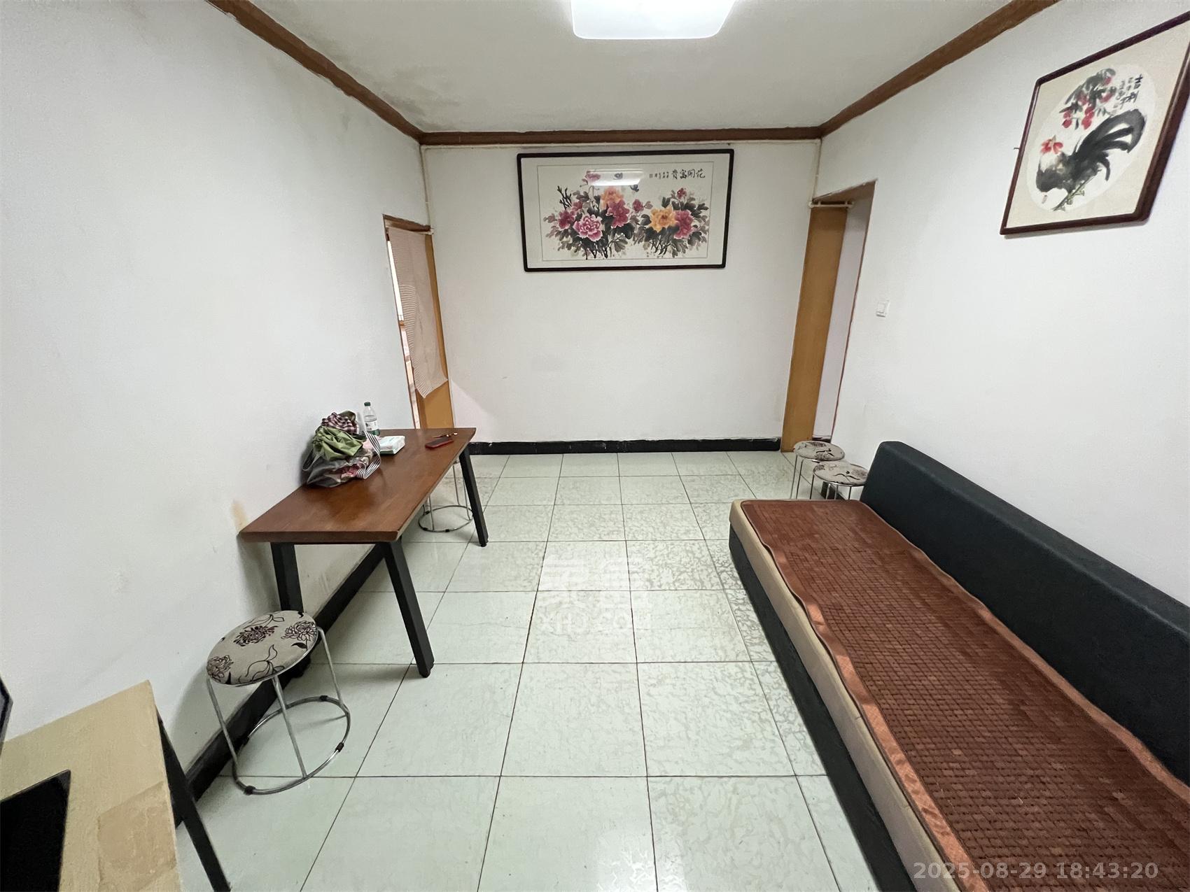 景园小区  2室2厅1卫   1600.00元/月室内图