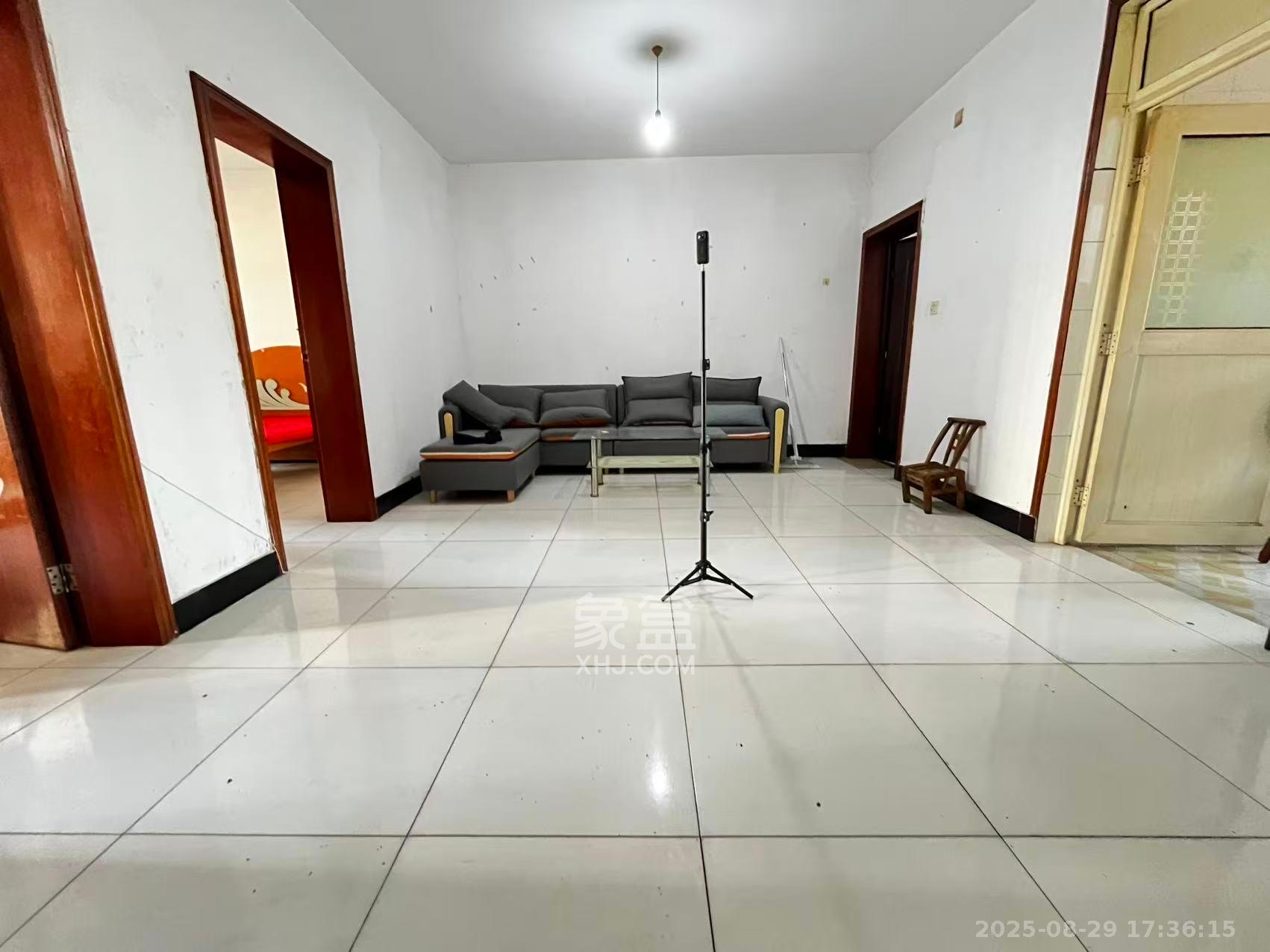 黄泥岭社区 2室2厅1卫 1600.0元/月 黄泥岭社区 2室2厅1卫 1600.0元/月室内图